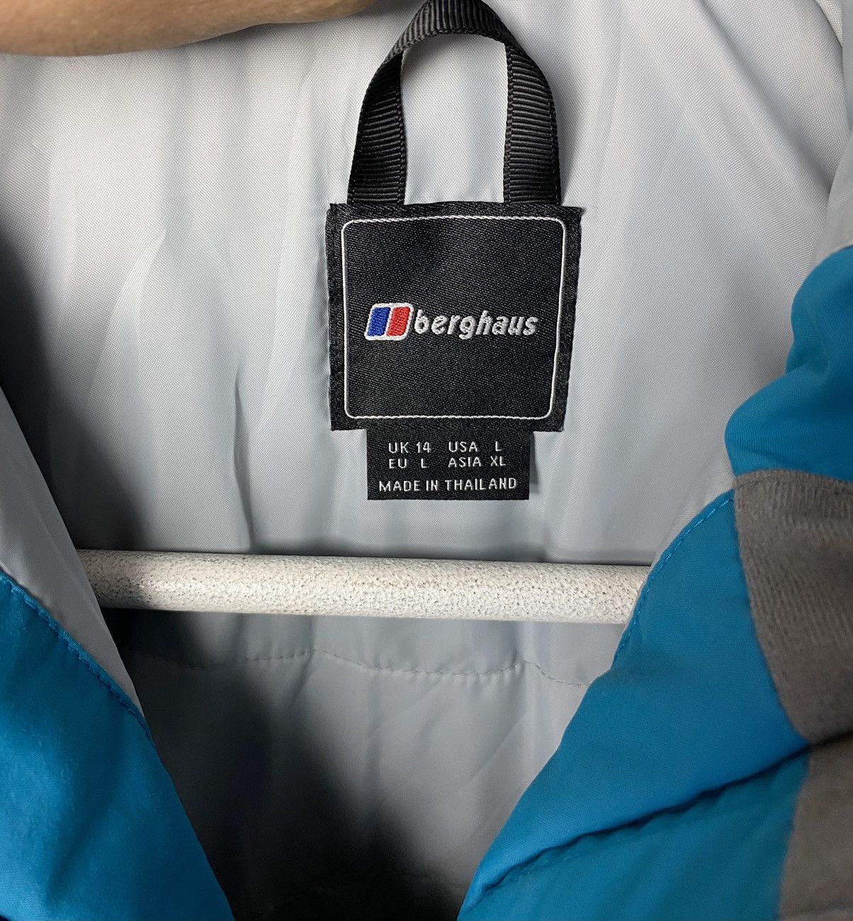 Berghaus Berghaus Outdoor Windbreaker Light Jacket Size L Size L / US 10 / IT 46 - 4 Thumbnail