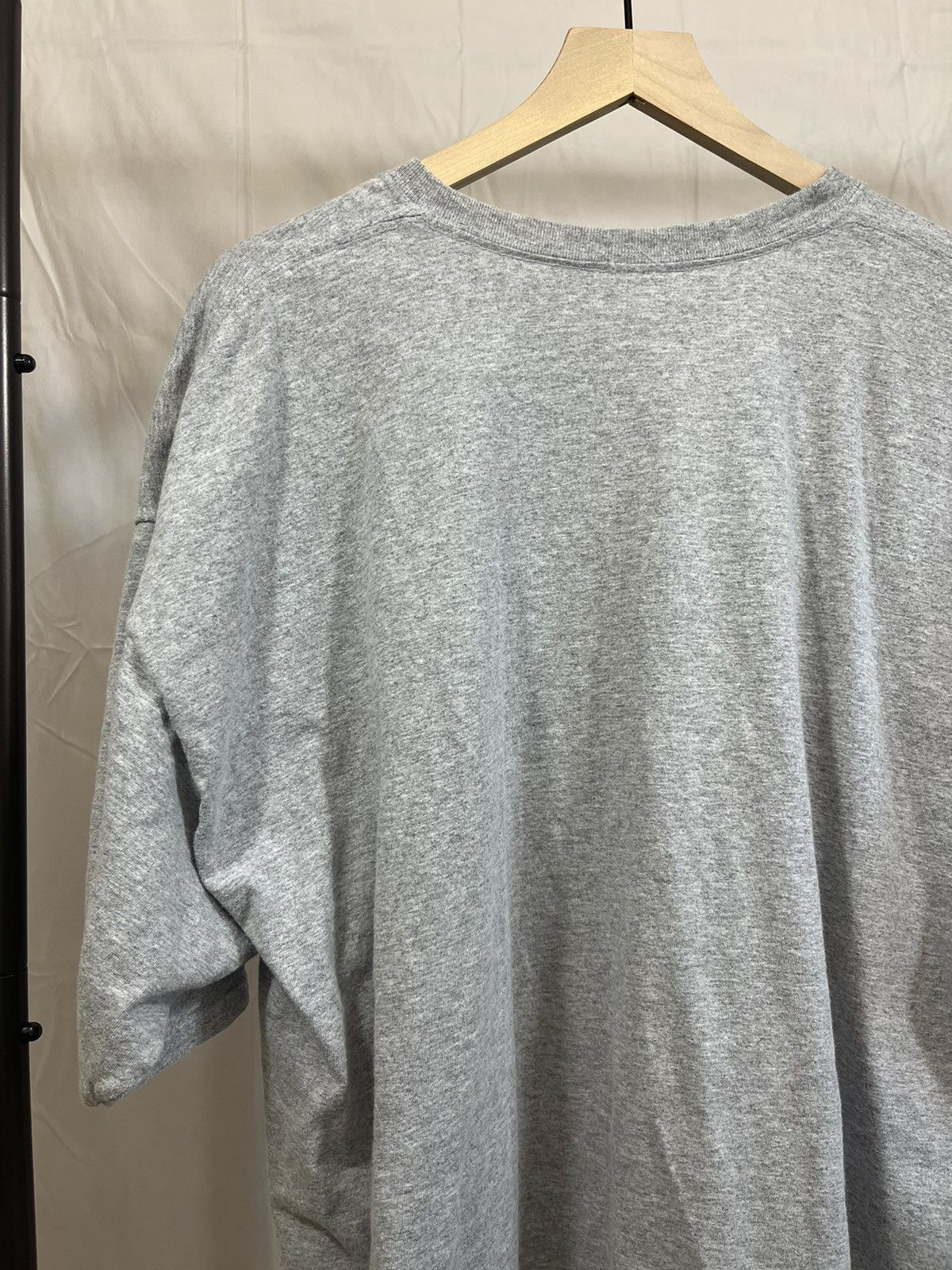 Vintage Vintage Oversized Y2K Phys Ed School Tee Size US XXL / EU 58 / 5 - 11 Thumbnail