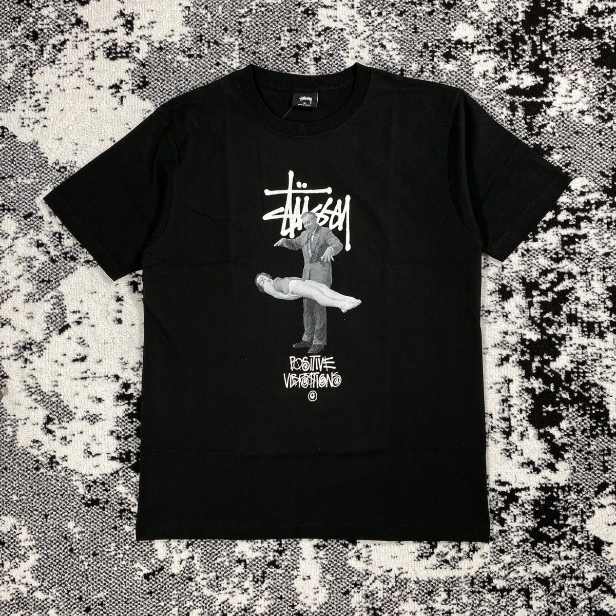 Stussy × Vintage STUSSY LEVITATE POSITIVE VIBRATIONS BLACK - SMALL Size US S / EU 44-46 / 1 - 1 Thumbnail