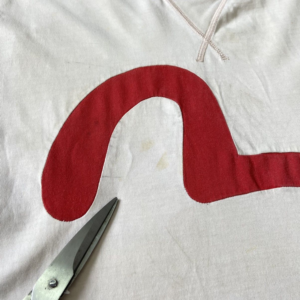 Evisu VINTAGE THRASHED EVISU SEAGULL LOT BIG LOGO T-SHIRT TEE Size US XL / EU 56 / 4 - 9 Thumbnail