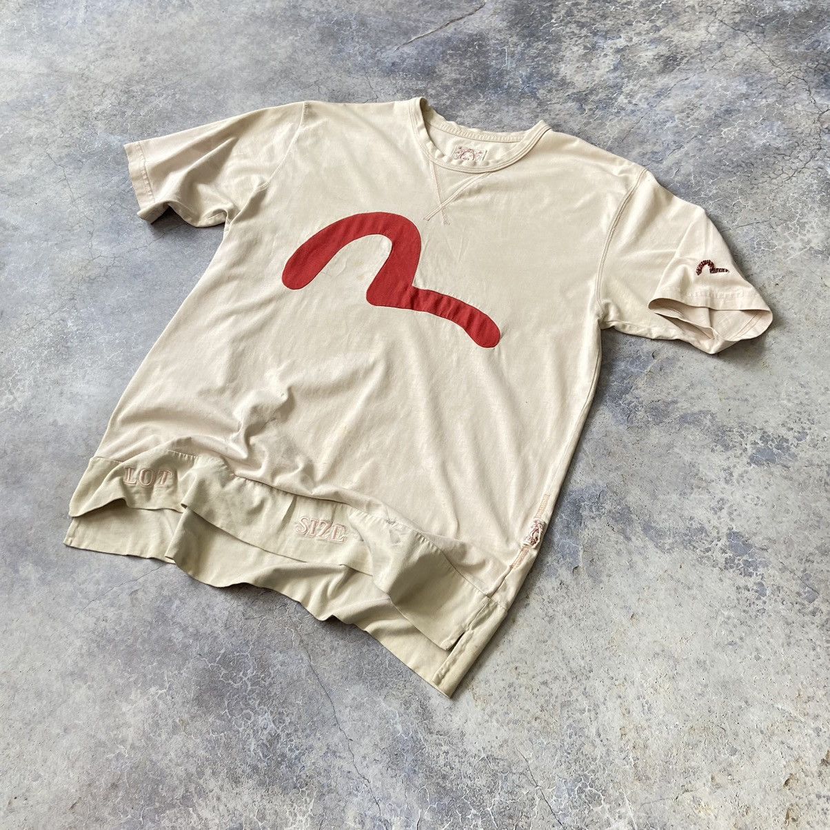 Evisu VINTAGE THRASHED EVISU SEAGULL LOT BIG LOGO T-SHIRT TEE Size US XL / EU 56 / 4 - 2 Thumbnail