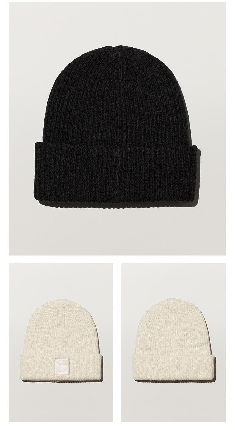 Kaws × The North Face Kaws x The North Face Beanie Size ONE SIZE - 9 Thumbnail