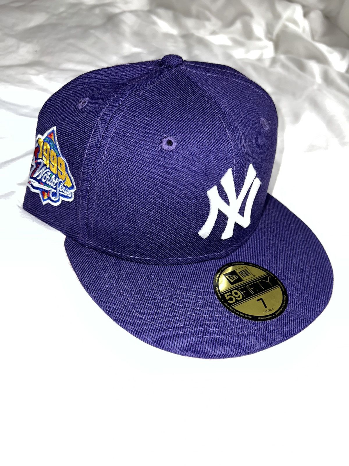 New Era Exclusive NY Yankees Fitted 1999 WS Purple NY Pink Bottom 7 Size ONE SIZE - 6 Thumbnail