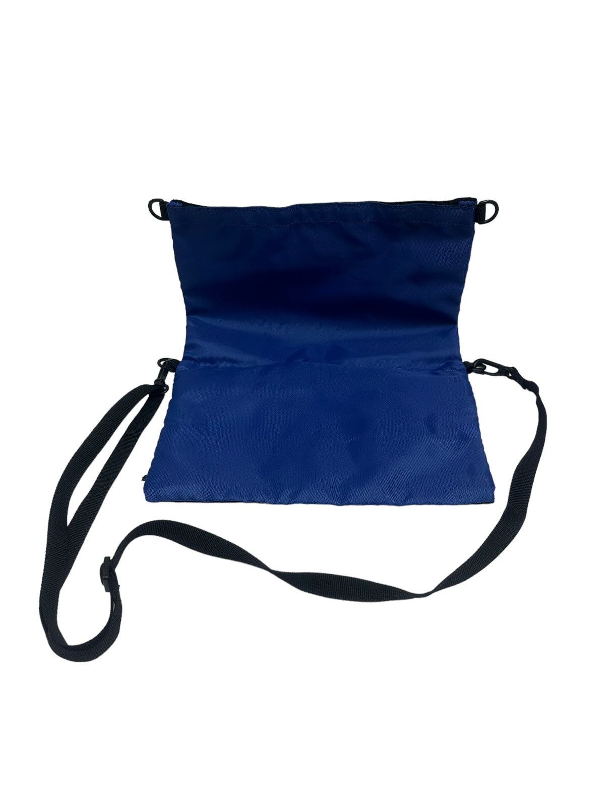 Final Home Iconic Issey Miyake "CAT" Ne-net Nylon Sling Bag Size ONE SIZE - 2 Thumbnail