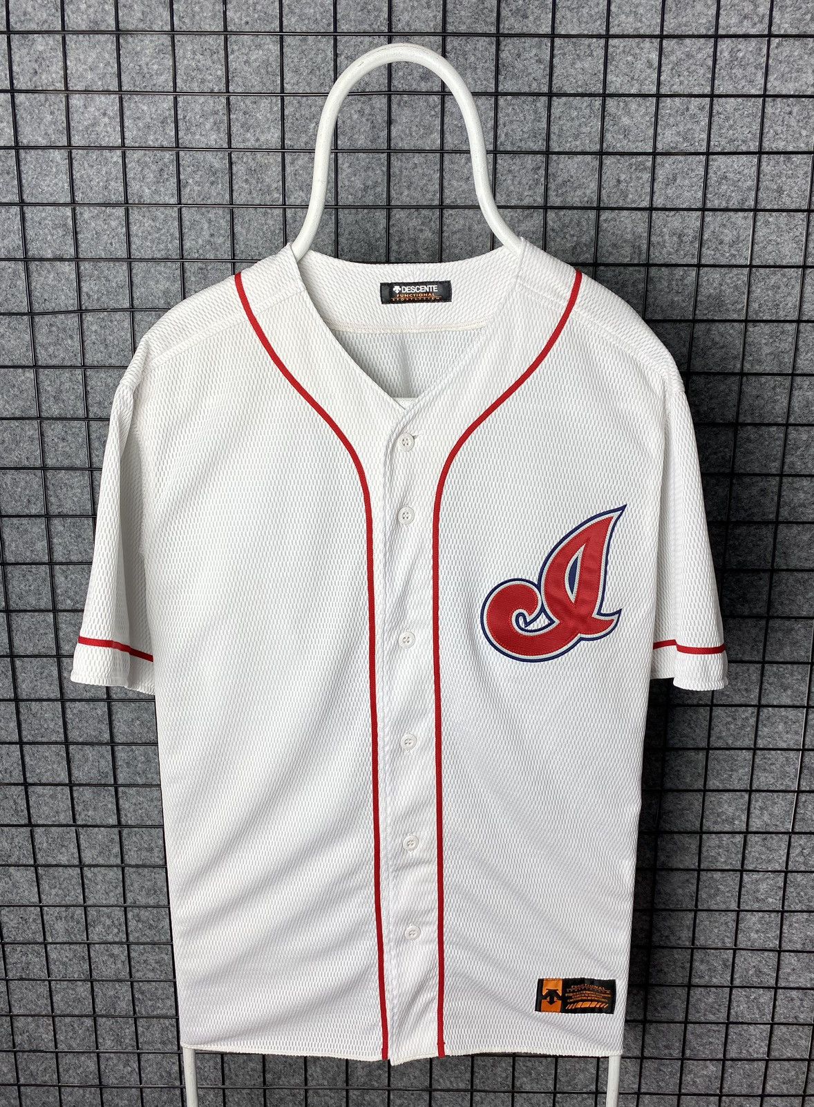 Descente Descente Functional Sportsystem Baseball Jersey TShirt SizeL Size US L / EU 52-54 / 3 - 1 Thumbnail