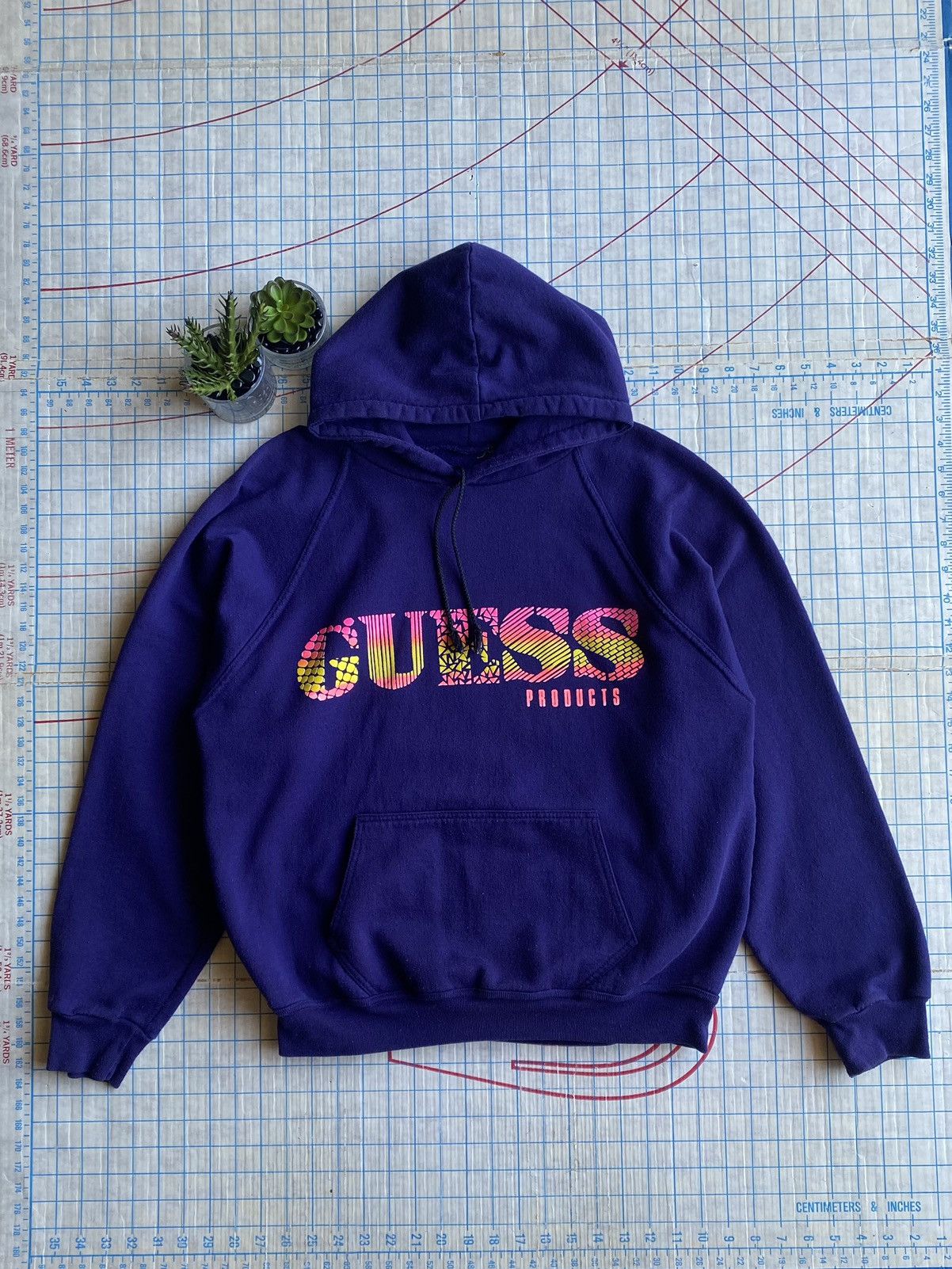 Guess × Vintage Vintage Guess Products Purple Raglan Sleeve Hoodie Fits Med Size US M / EU 48-50 / 2 - 2 Thumbnail