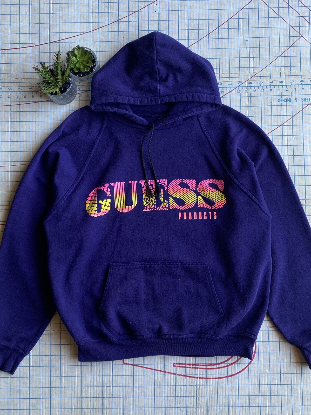 Guess × Vintage Vintage Guess Products Purple Raglan Sleeve Hoodie Fits Med Size US M / EU 48-50 / 2 - 1 Thumbnail