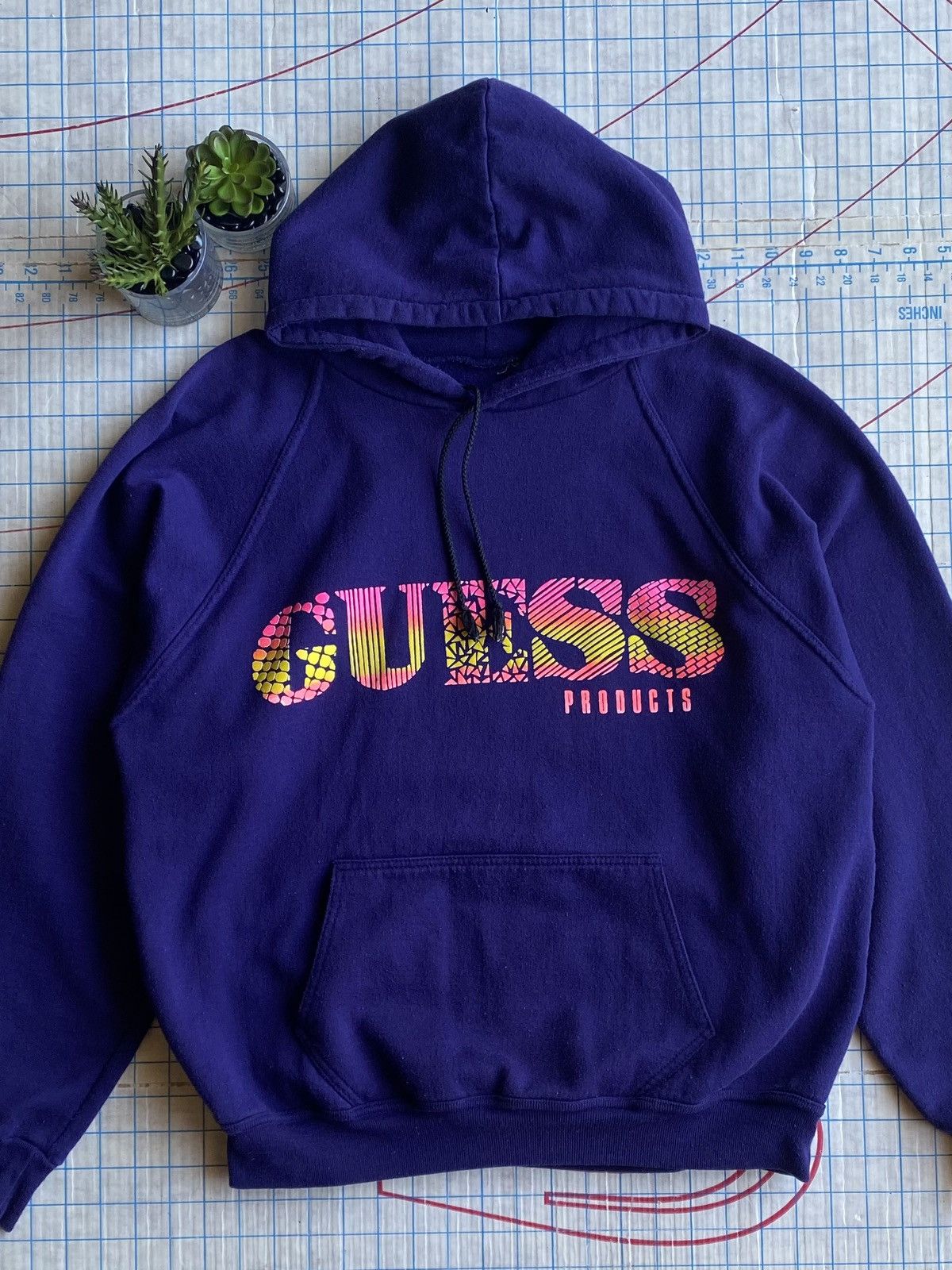 Guess × Vintage Vintage Guess Products Purple Raglan Sleeve Hoodie Fits Med Size US M / EU 48-50 / 2 - 3 Thumbnail