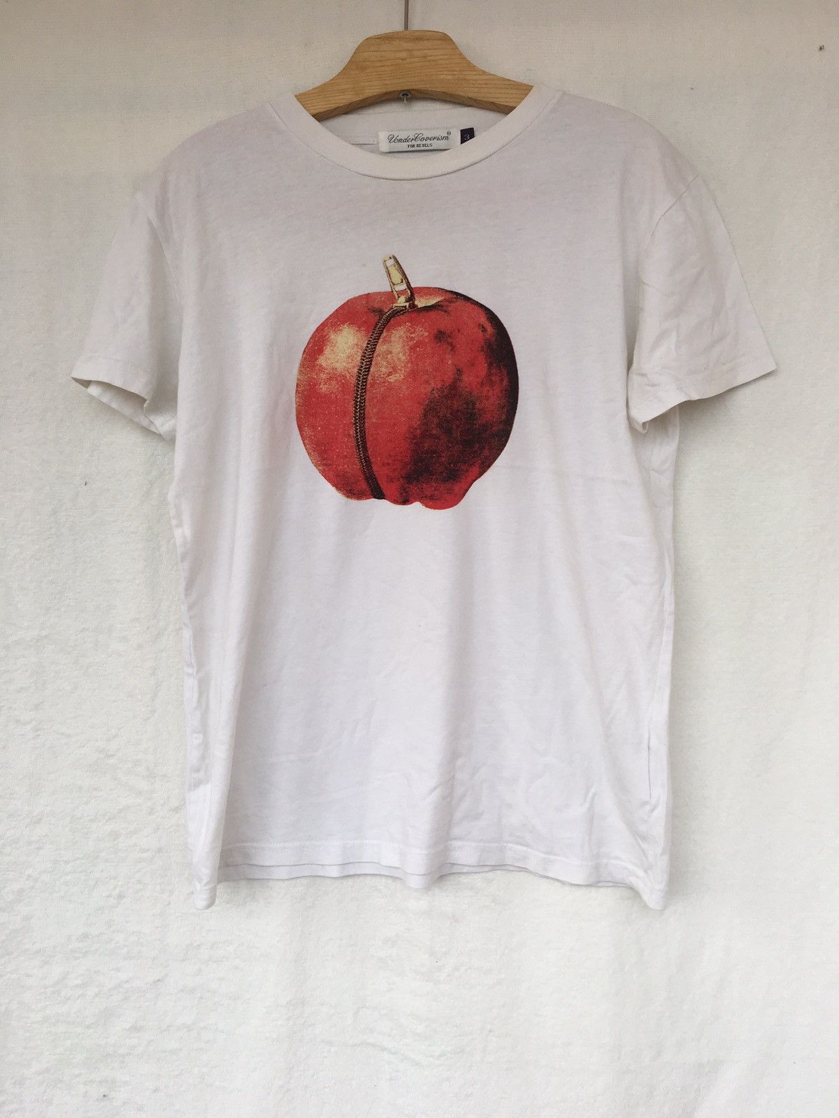 Pre-owned Undercover Zipper Apple Art In White