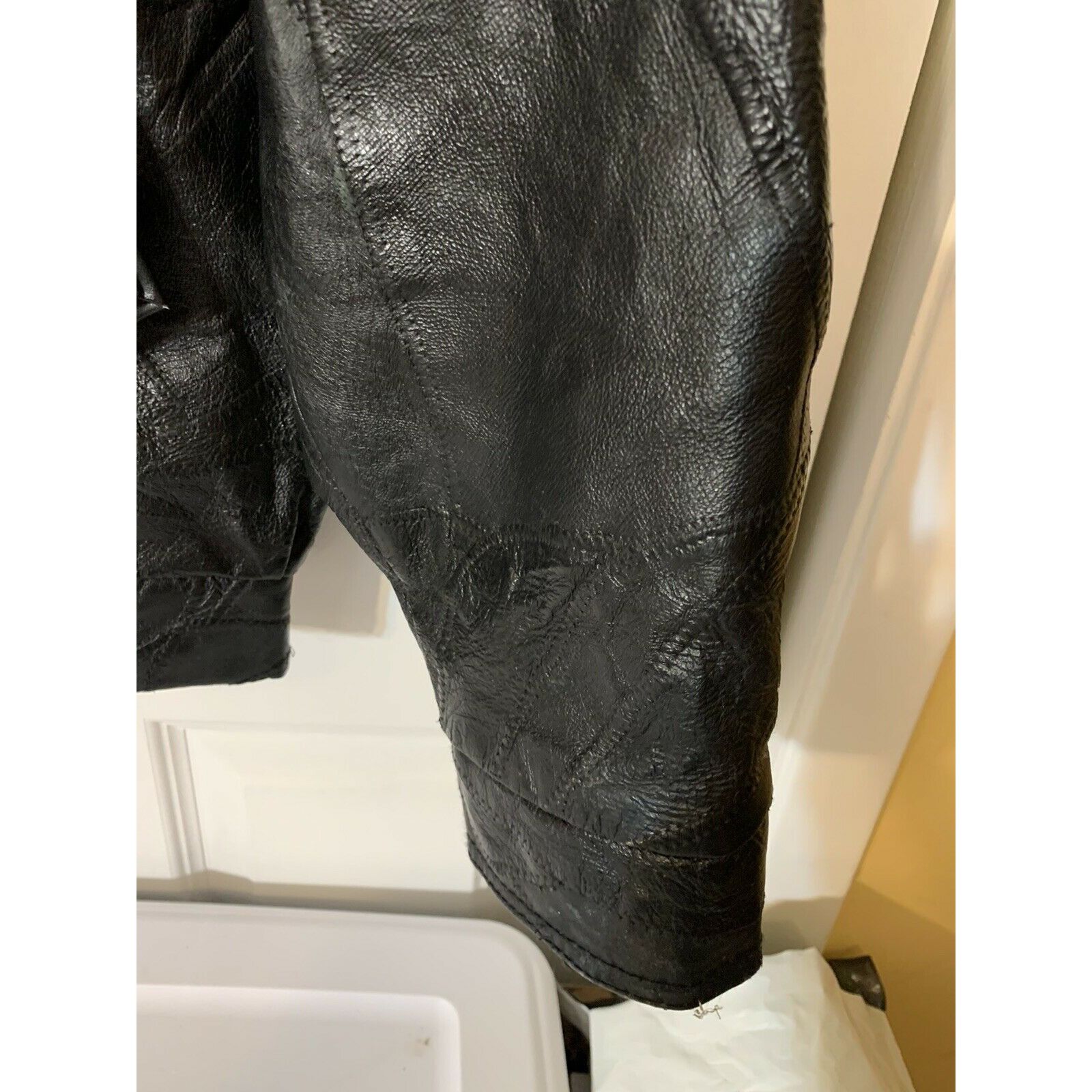 Other JUNCTION WEST LEATHER JACKET Mens Sz L Black Full Zip patchw Size US L / EU 52-54 / 3 - 5 Thumbnail