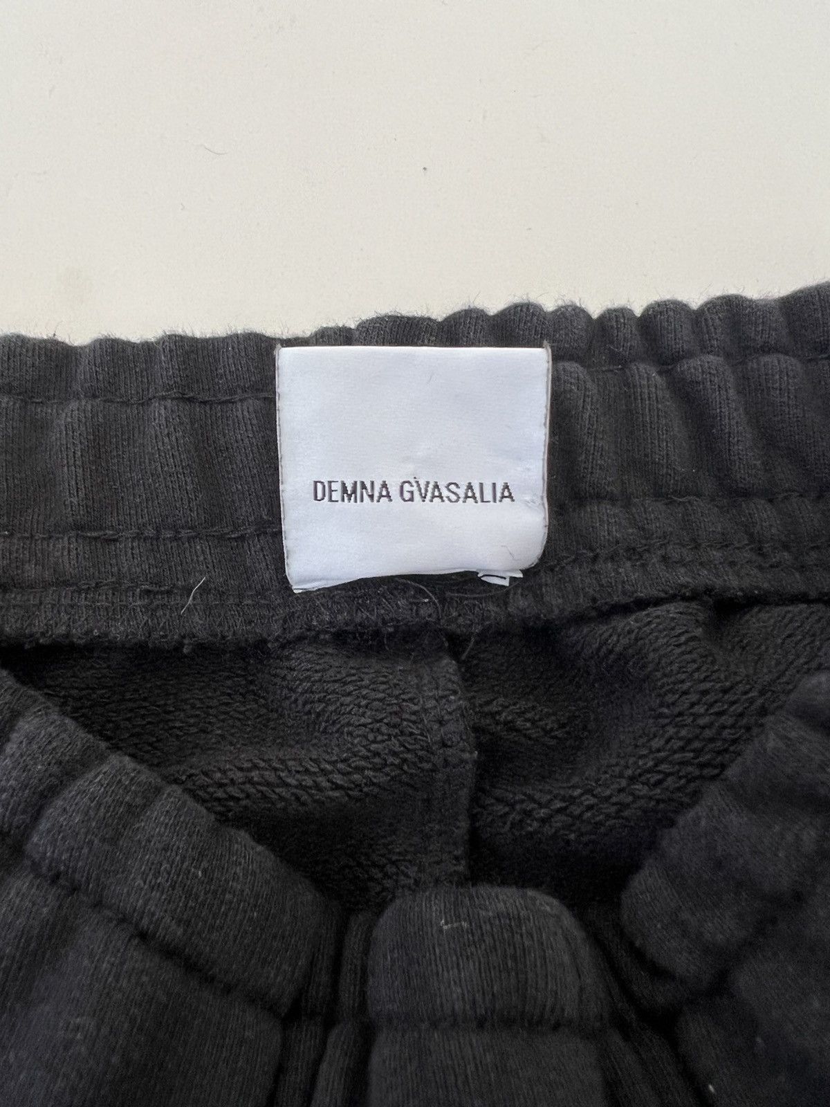 Vetements AW17 Black Side-striped Wide-leg Sweatpants Size US 28 / EU 44 - 9 Thumbnail