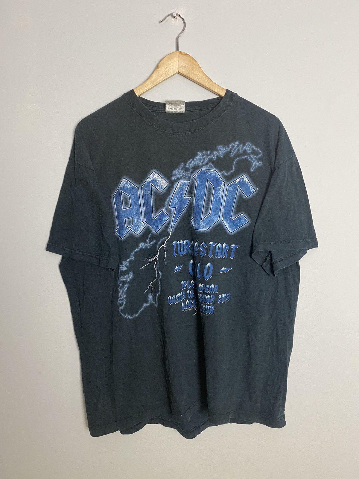 AC/DC 2009 AC DC Oslo Tour Vintage Lightning Metal Rock Band Tee Size US L / EU 52-54 / 3 - 1 Thumbnail