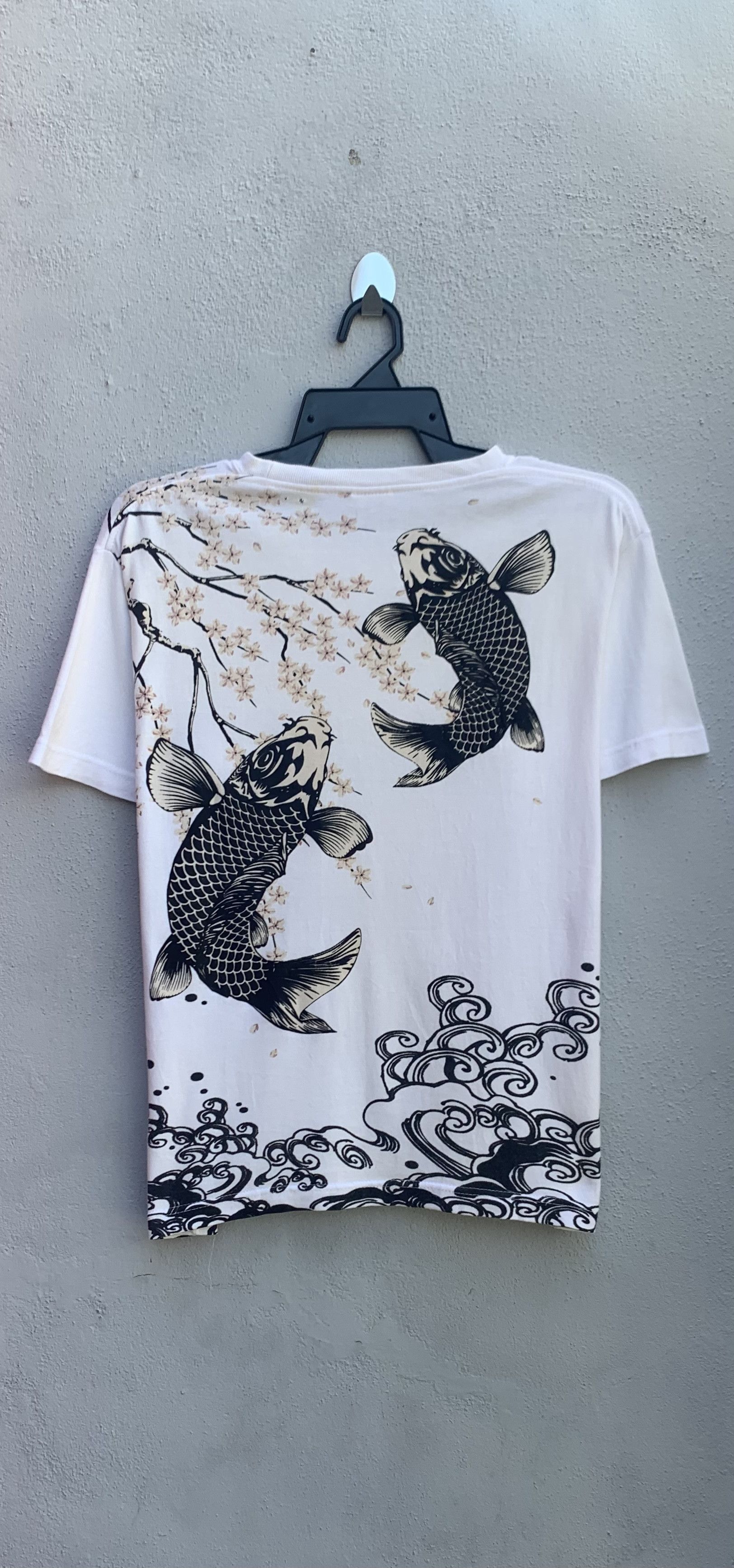 Habitat Koi Fish Paisley Art Design Tee Size US M / EU 48-50 / 2 - 1 Thumbnail