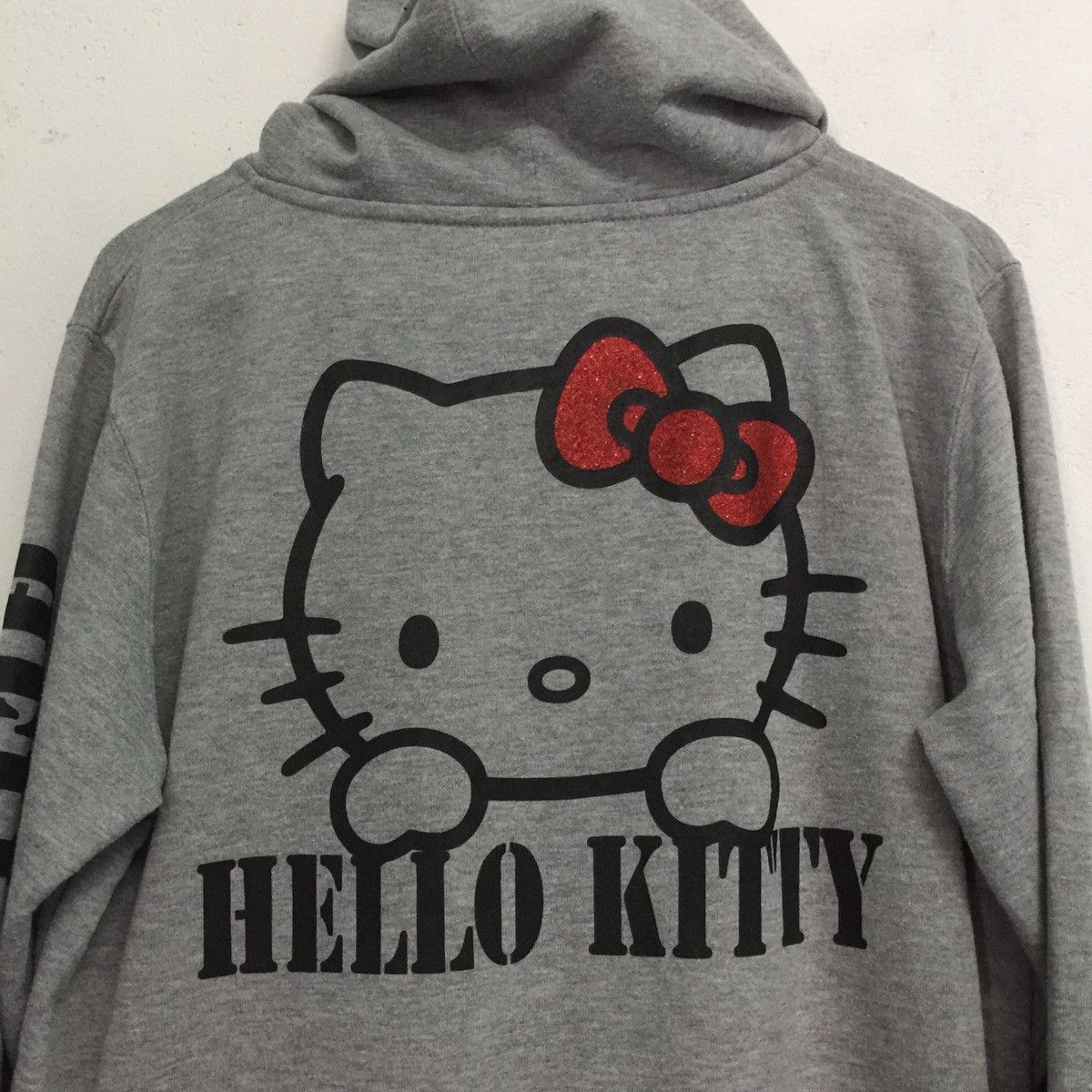 Cartoon Network Hello Kitty Big Image Sweatshirt hoodie copyrights Size M-S Size US S / EU 44-46 / 1 - 2 Thumbnail