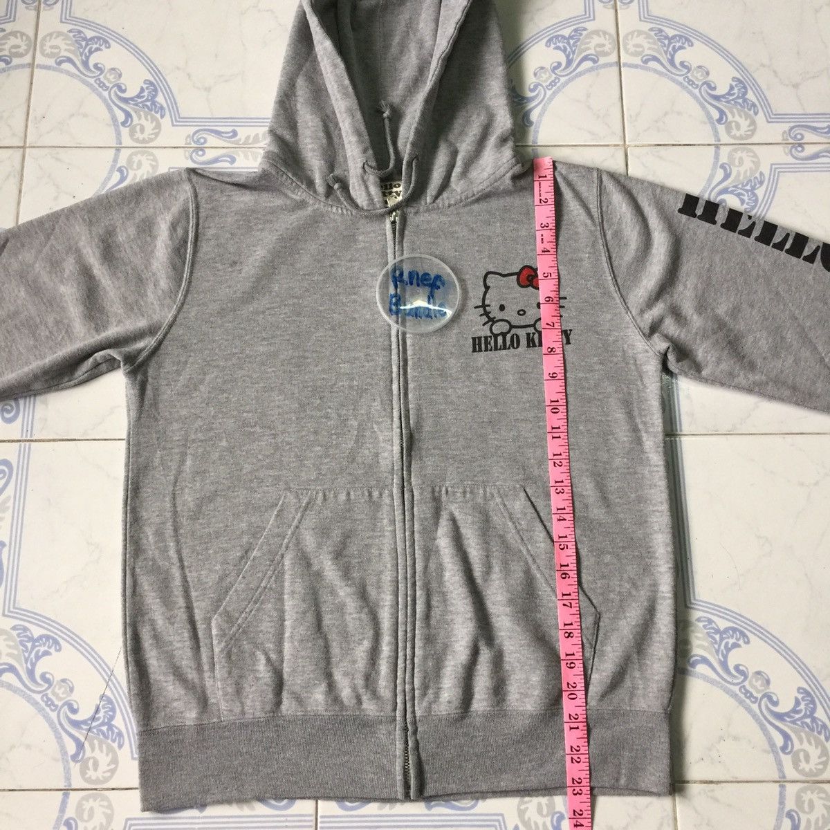 Cartoon Network Hello Kitty Big Image Sweatshirt hoodie copyrights Size M-S Size US S / EU 44-46 / 1 - 13 Thumbnail