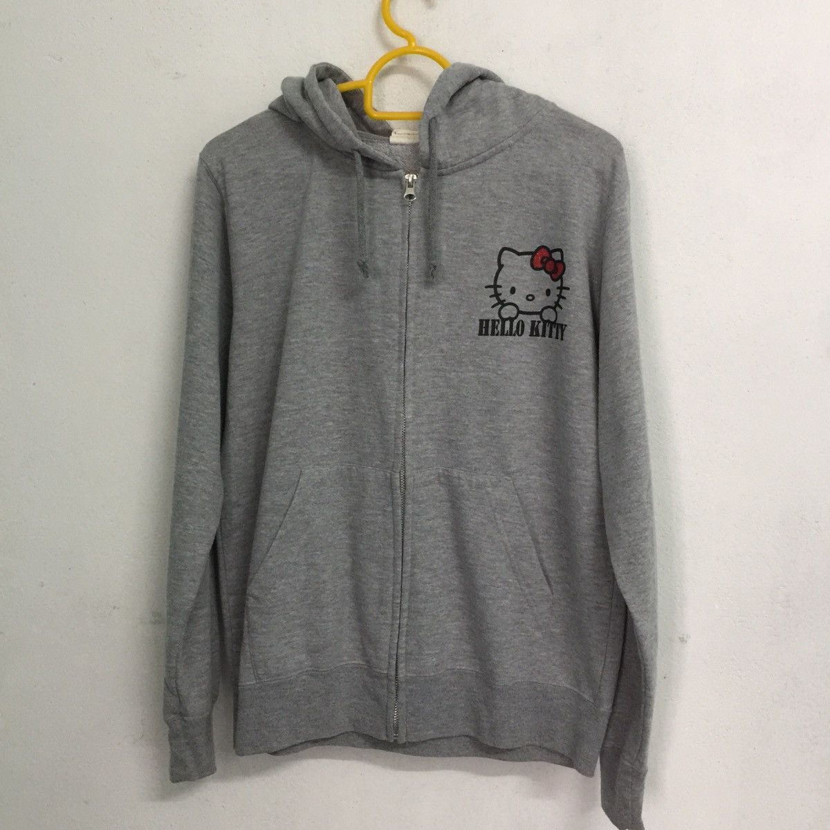 Cartoon Network Hello Kitty Big Image Sweatshirt hoodie copyrights Size M-S Size US S / EU 44-46 / 1 - 6 Thumbnail