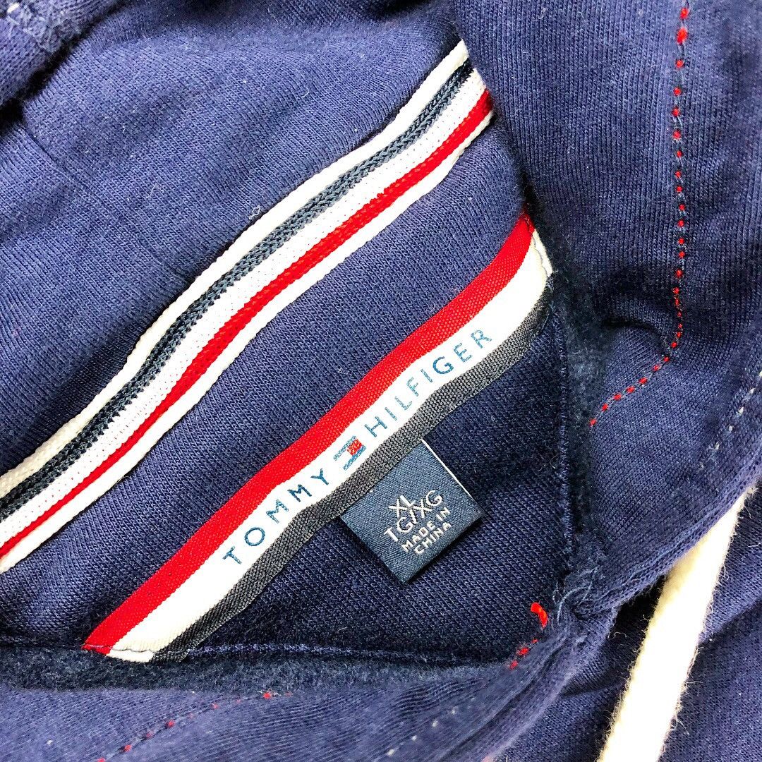 Tommy Hilfiger Tommy Hilfiger Big Flag Box Logo Sweatshirt Size US XL / EU 56 / 4 - 4 Thumbnail