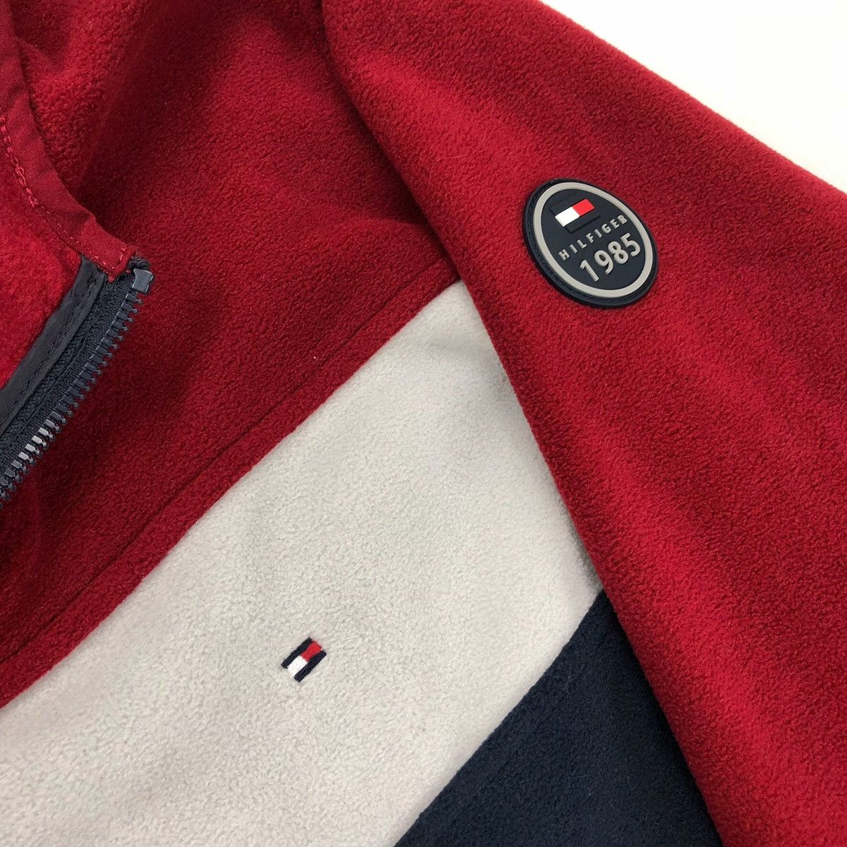 Tommy Hilfiger Tommy Hilfiger Big Flag Hoodie Sweatshirt Size US XXL / EU 58 / 5 - 2 Thumbnail