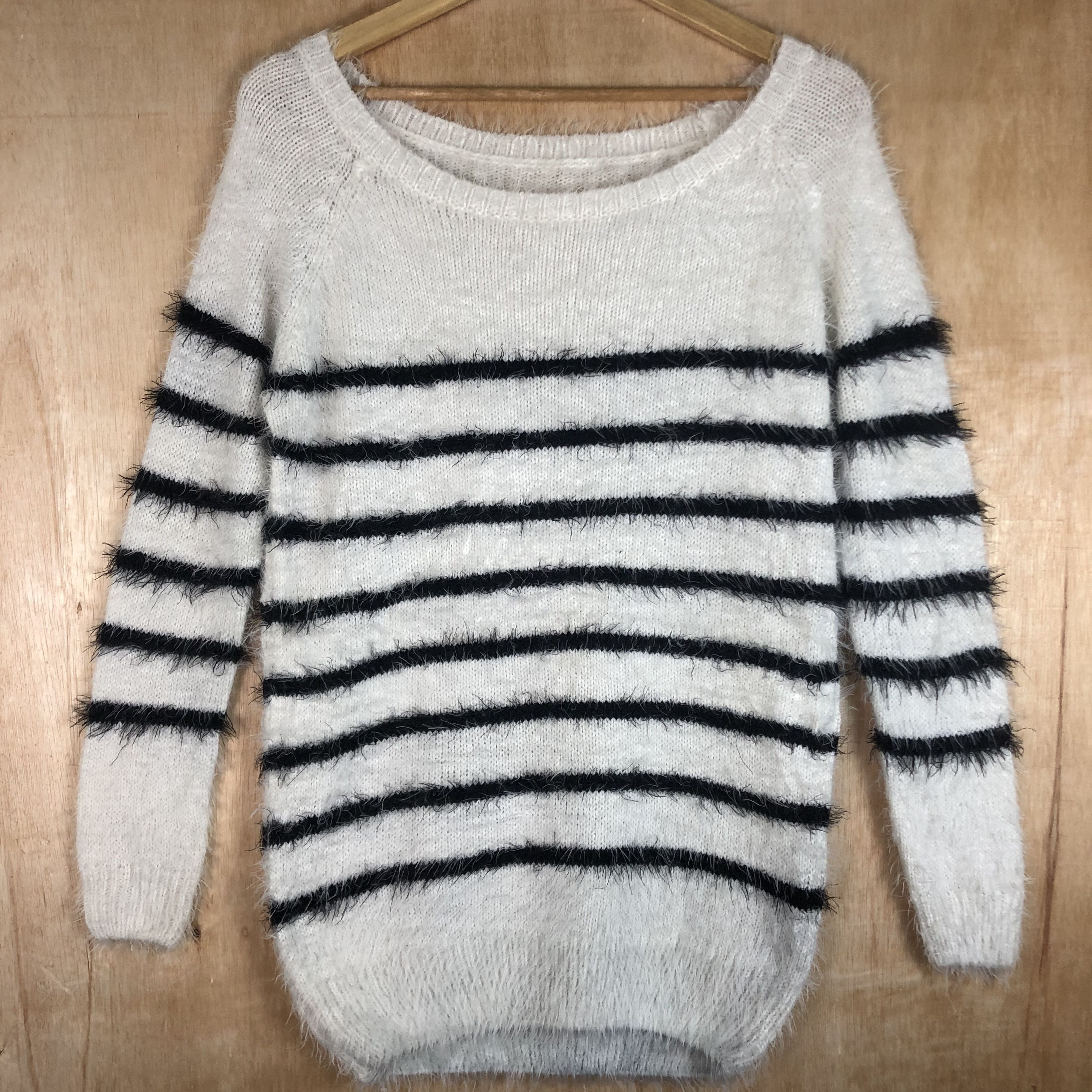 Aran Isles Knitwear × Homespun Knitwear × OVER THE STRiPES DLL Latina Black white Mohair shaggy fur Knitwear #c057 Size M / US 6-8 / IT 42-44 - 2 Thumbnail