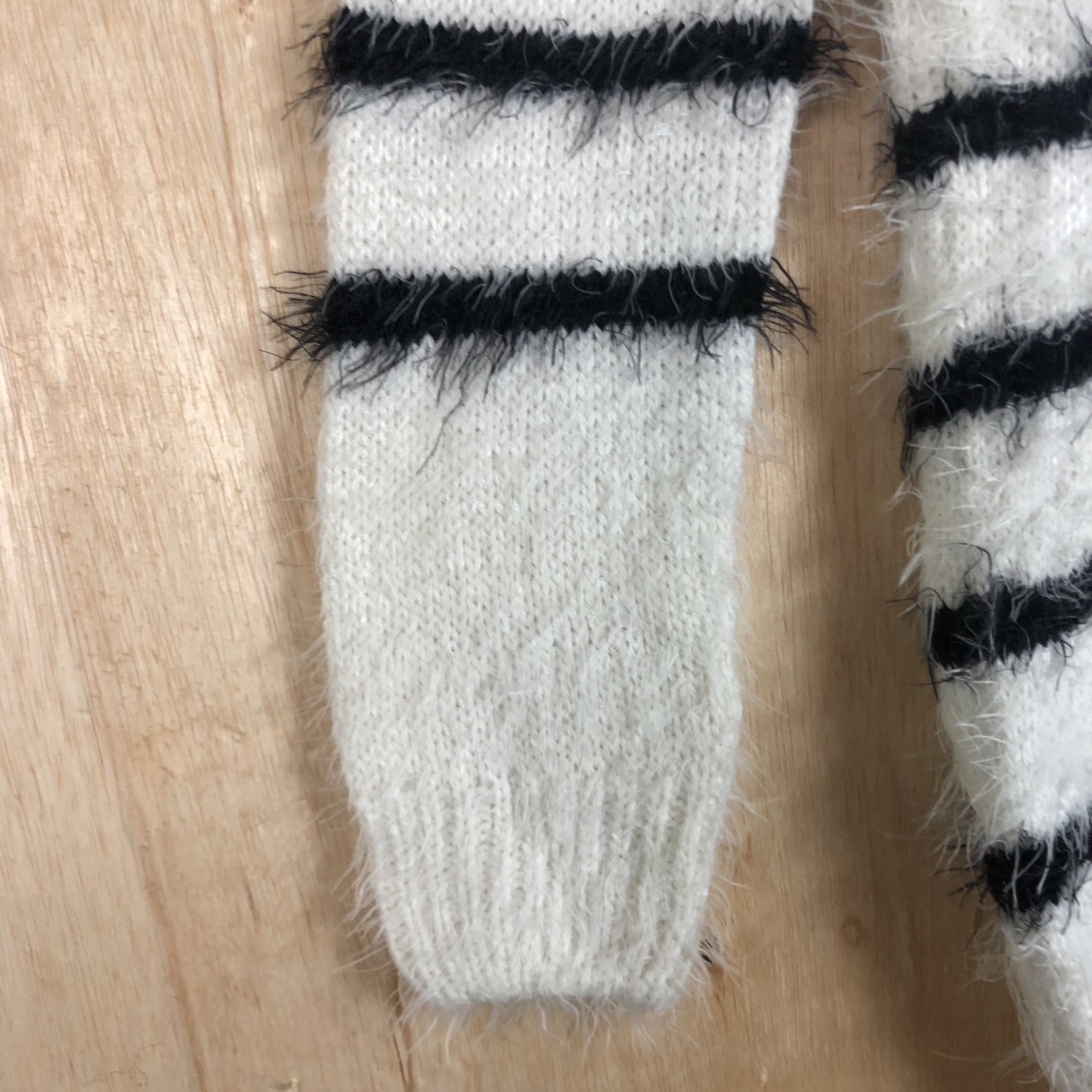 Aran Isles Knitwear × Homespun Knitwear × OVER THE STRiPES DLL Latina Black white Mohair shaggy fur Knitwear #c057 Size M / US 6-8 / IT 42-44 - 6 Thumbnail