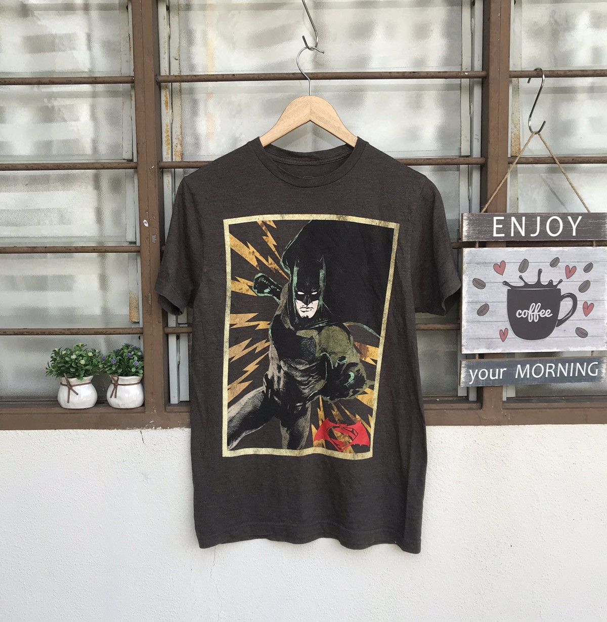 DC Comics Batman shirt Size US S / EU 44-46 / 1 - 1 Thumbnail