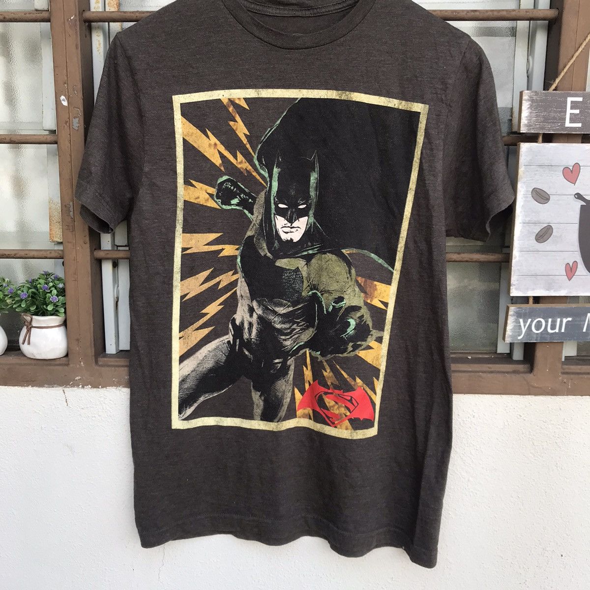 DC Comics Batman shirt Size US S / EU 44-46 / 1 - 2 Thumbnail