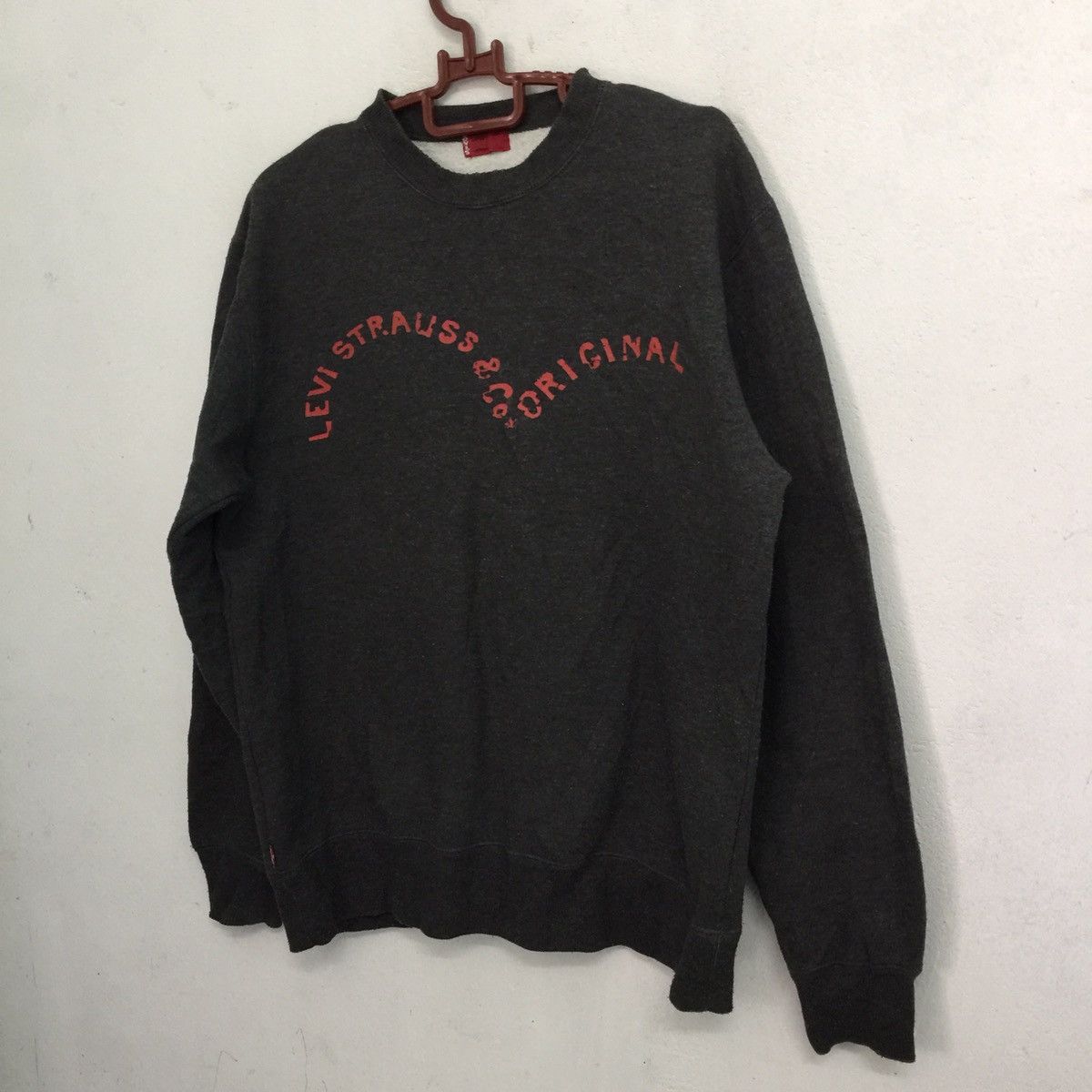 Levi's Vintage Levis Sweatshirt Levi Strauss & Co Levis Red Tab Size US L / EU 52-54 / 3 - 2 Thumbnail
