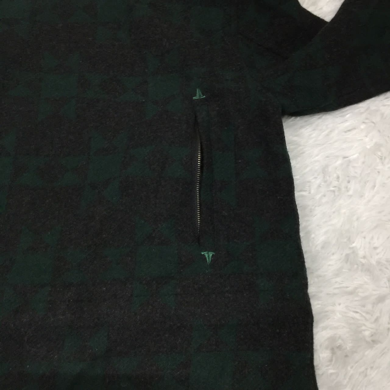 Japanese Brand Rare design pocket at back Made on the earth jacket Size US M / EU 48-50 / 2 - 7 Thumbnail