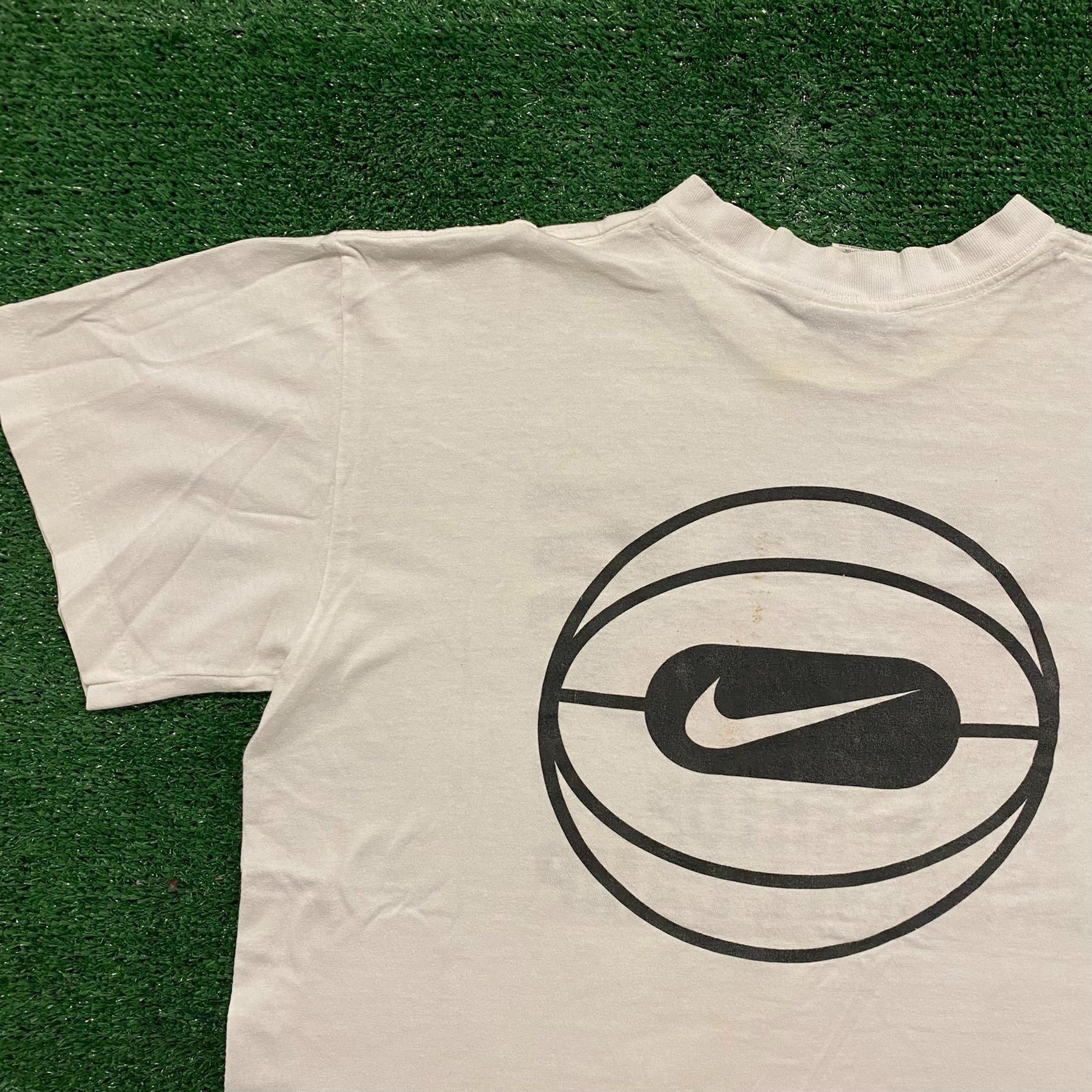 Nike Vintage 90s Nike Camp Center Swoosh Single Stitch T-Shirt Size US L / EU 52-54 / 3 - 6 Thumbnail