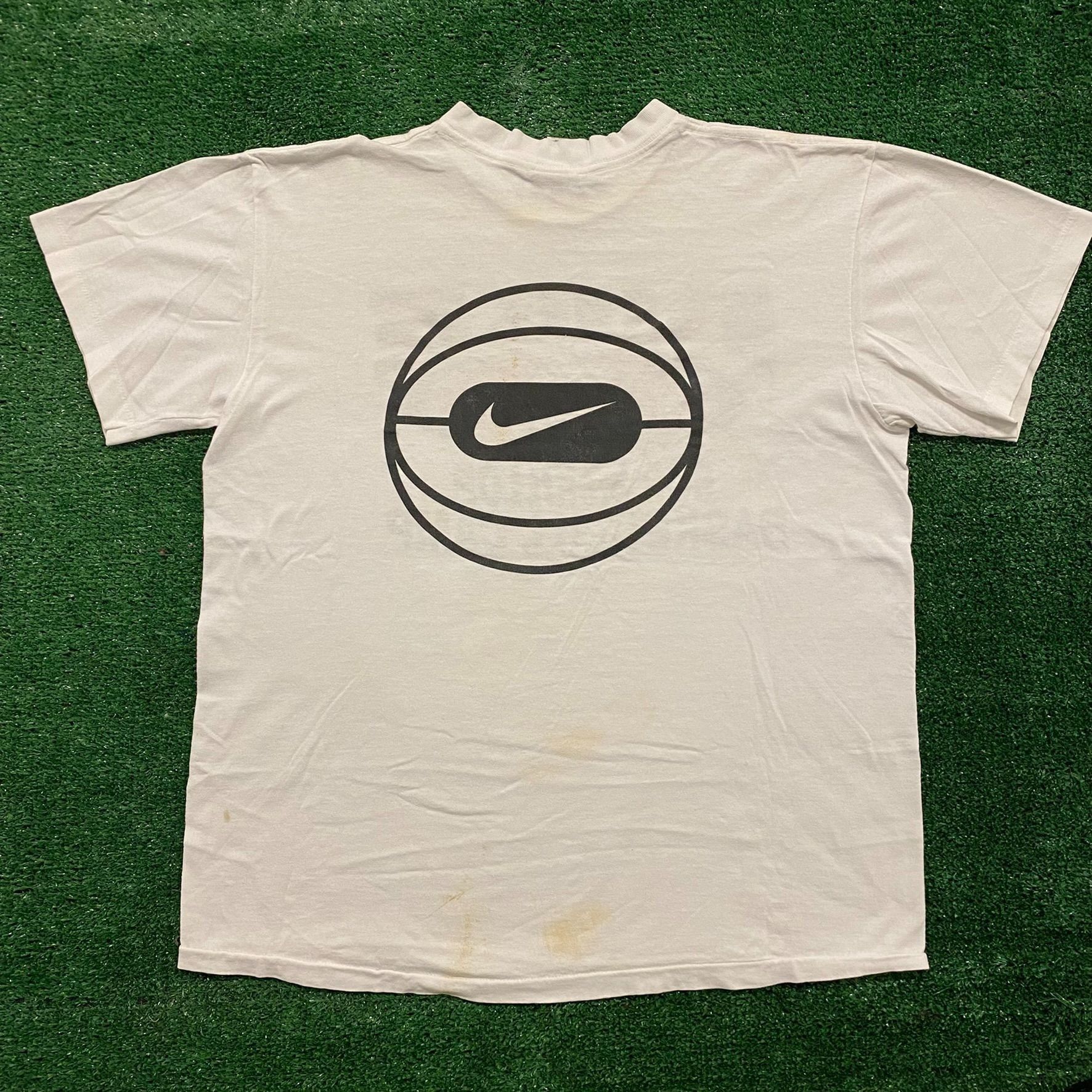 Nike Vintage 90s Nike Camp Center Swoosh Single Stitch T-Shirt Size US L / EU 52-54 / 3 - 5 Thumbnail