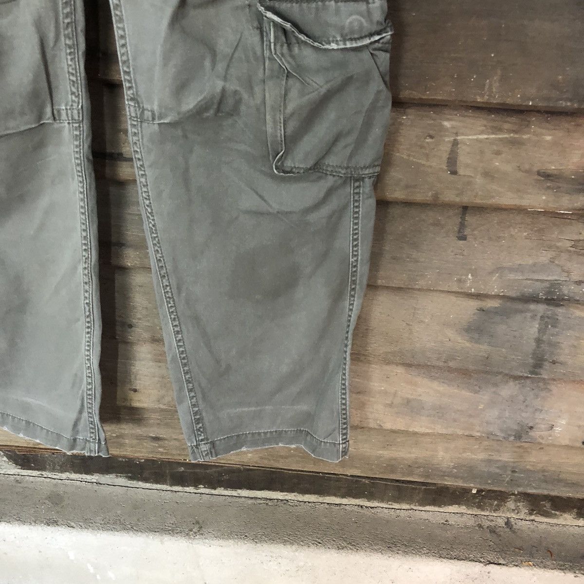 Japanese Brand DL Real Crush Clohing streetwear ripped Cargo Pants #4569 Size US 31 - 9 Thumbnail