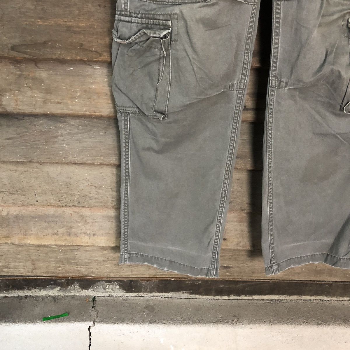 Japanese Brand DL Real Crush Clohing streetwear ripped Cargo Pants #4569 Size US 31 - 8 Thumbnail