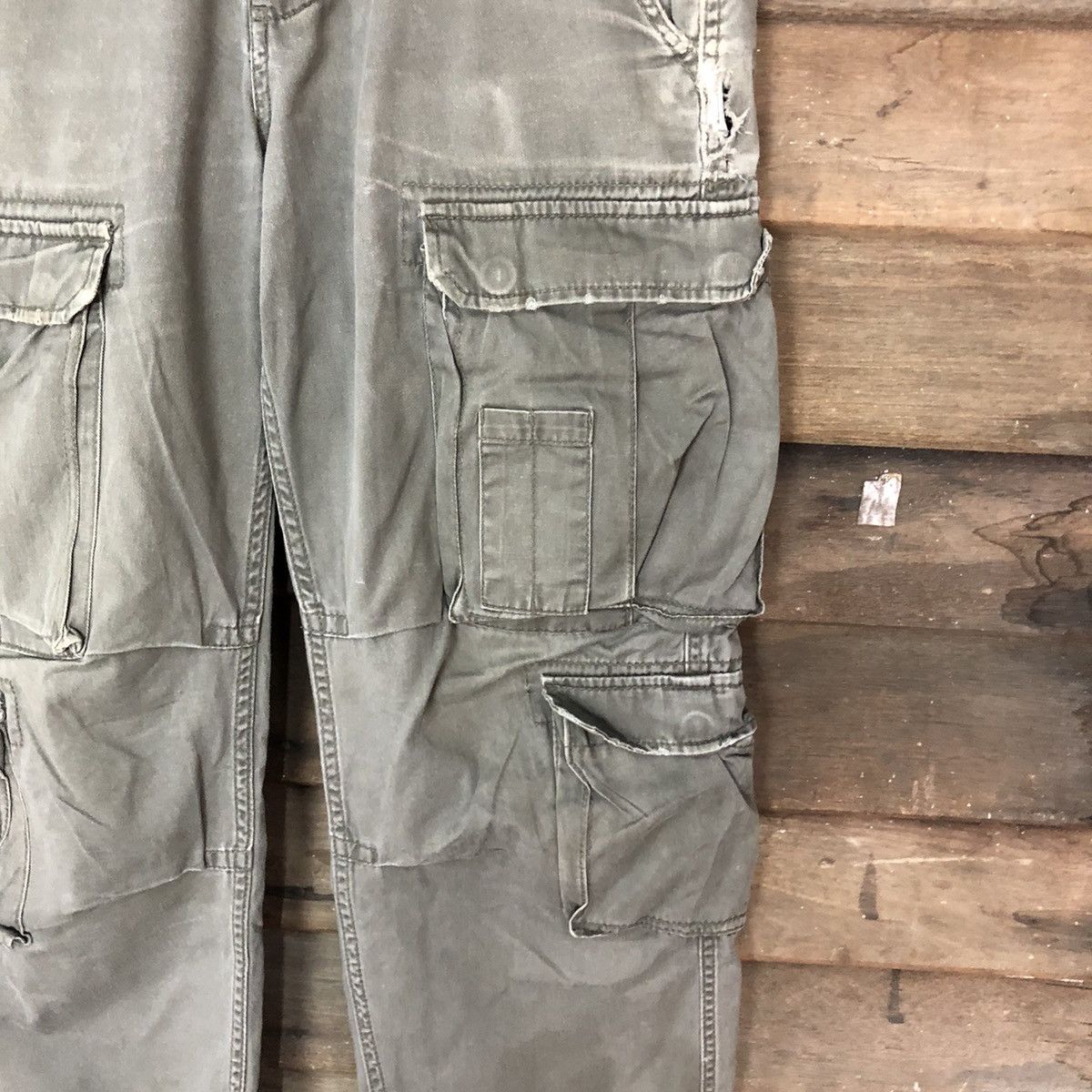 Japanese Brand DL Real Crush Clohing streetwear ripped Cargo Pants #4569 Size US 31 - 7 Thumbnail