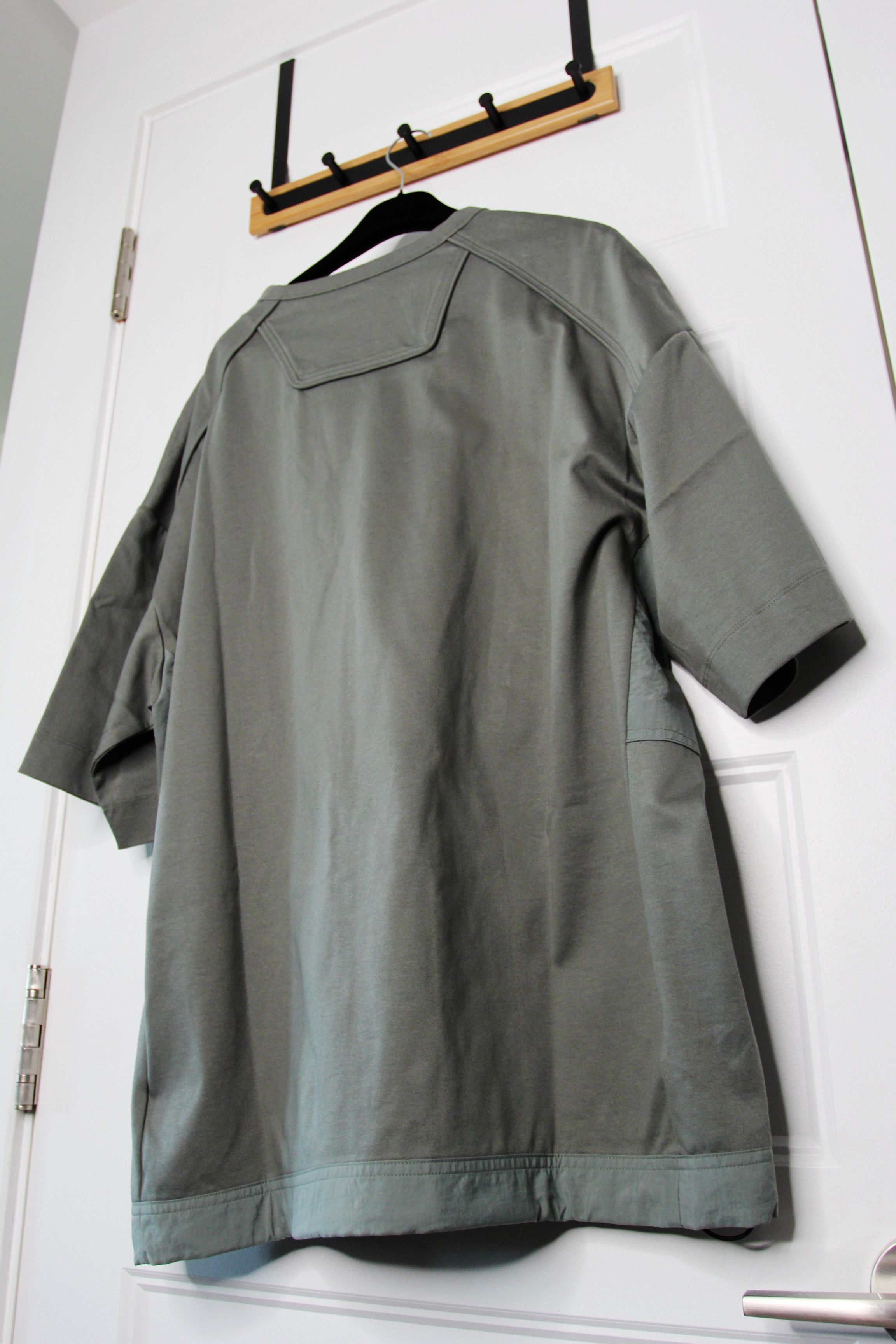 Juun.J BNWT SS23 JUUN.J NYLON ZIPPER POCKET BLOCKED STRING TSHIRT L Size US L / EU 52-54 / 3 - 7 Thumbnail