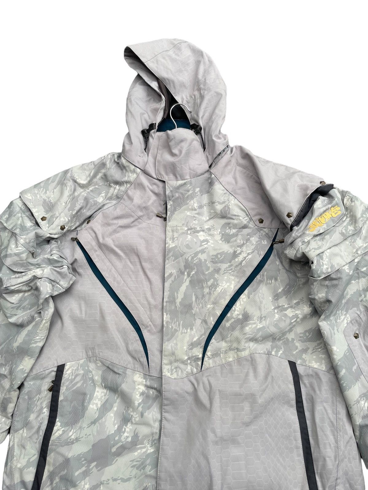 Japanese Brand Two for One Camouflage Winter Snowboard Jacket Size US XL / EU 56 / 4 - 5 Thumbnail