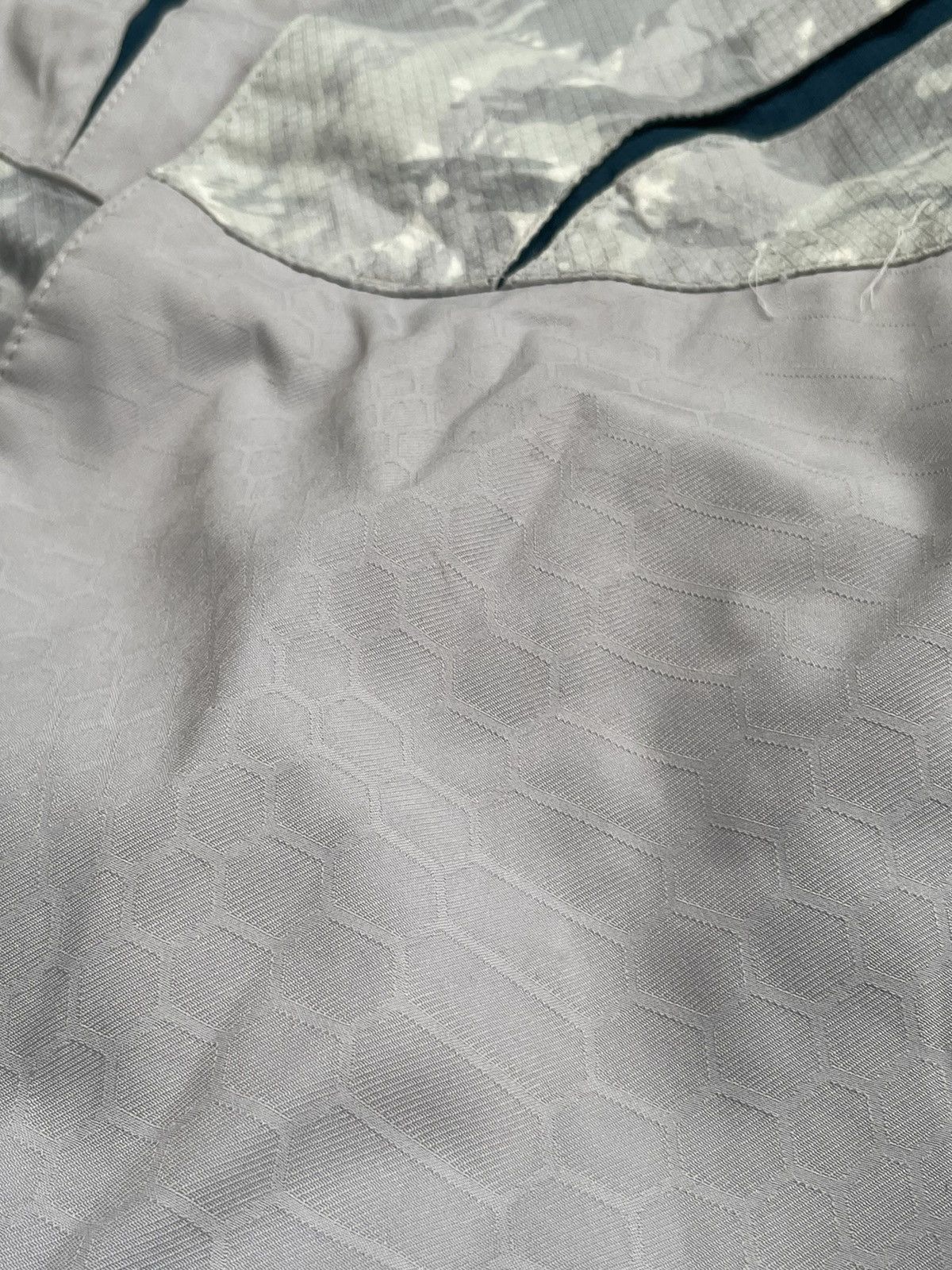 Japanese Brand Two for One Camouflage Winter Snowboard Jacket Size US XL / EU 56 / 4 - 15 Thumbnail