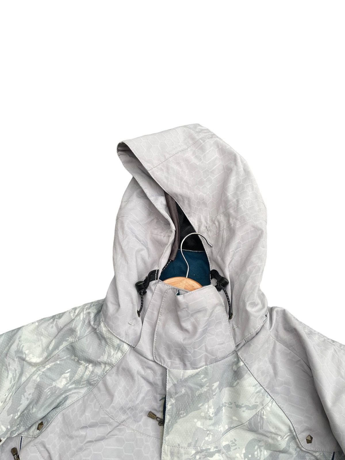 Japanese Brand Two for One Camouflage Winter Snowboard Jacket Size US XL / EU 56 / 4 - 8 Thumbnail