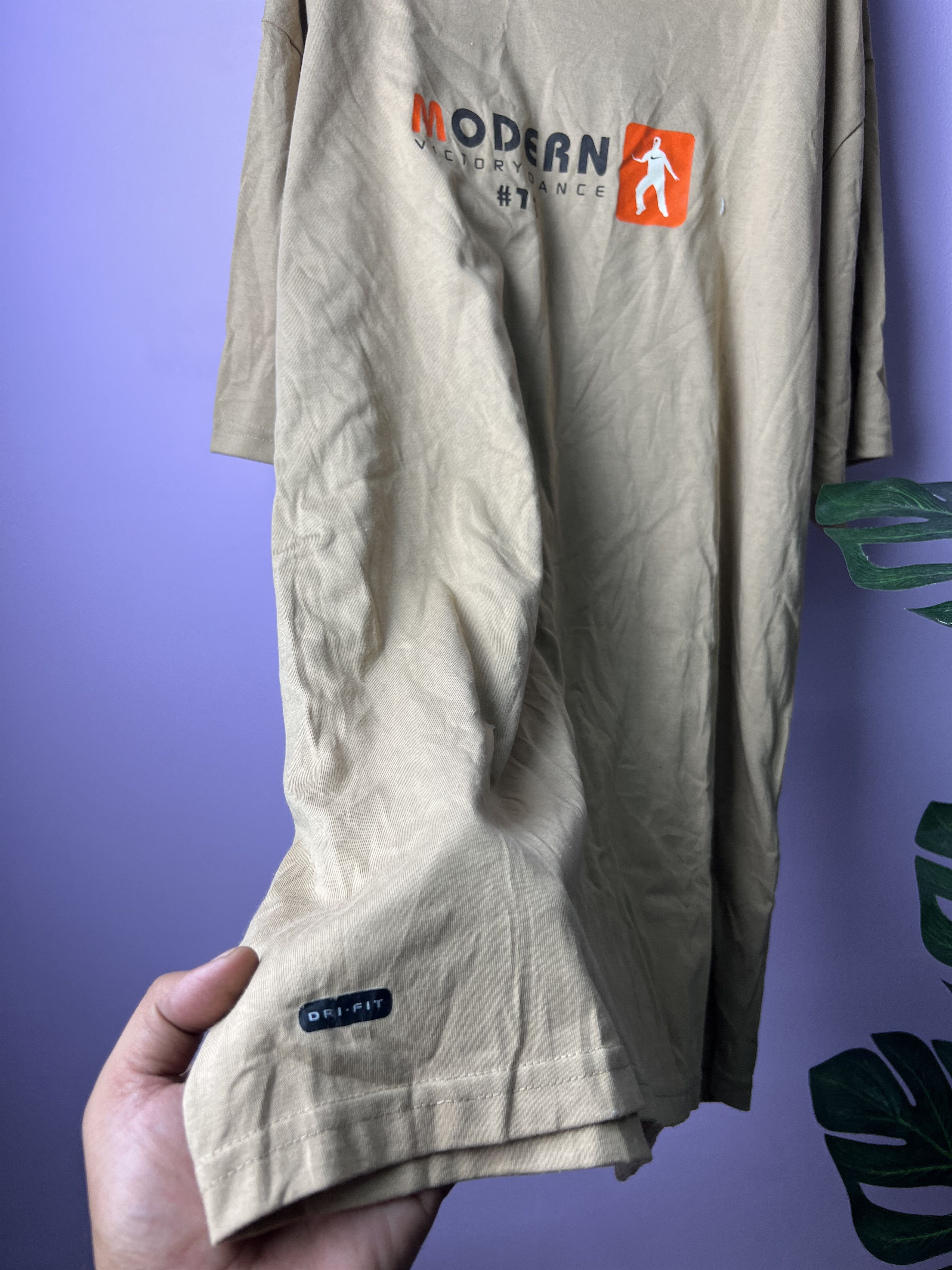 Nike 🔥Vintage Nike Modern Victory Dance Tees Size US M / EU 48-50 / 2 - 5 Thumbnail