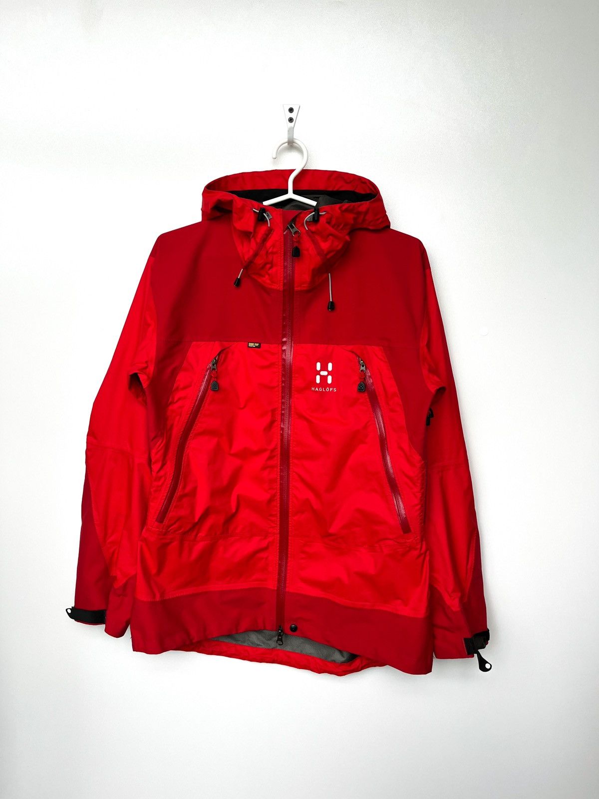 Haglofs HAGLOFS GARE-TEX MOUNTAIN JACKET WOMENS 10 Size M / US 6-8 / IT 42-44 - 1 Thumbnail