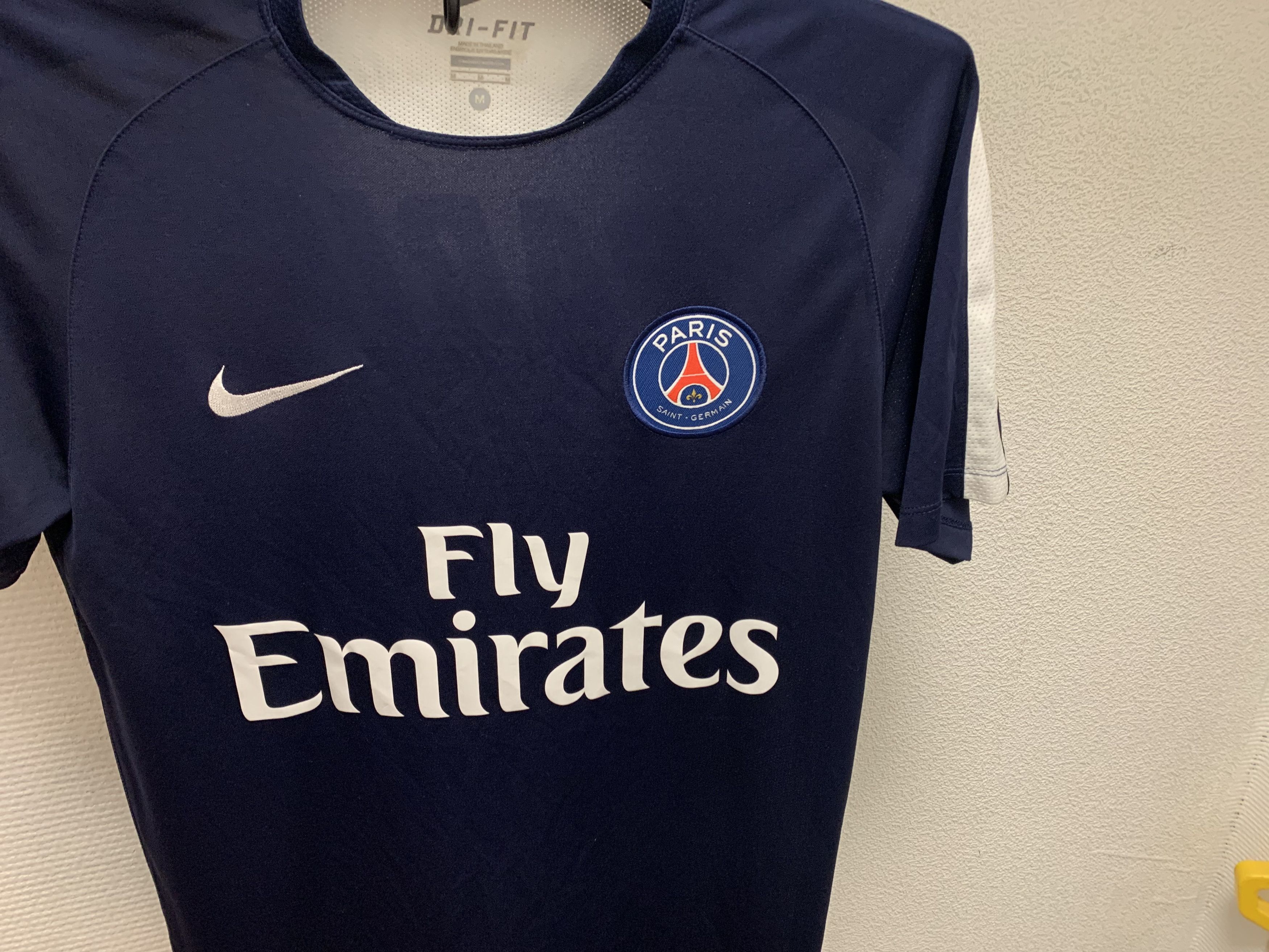 Nike Paris Saint Germain PSG Nike soccer jersey M size Size US M / EU 48-50 / 2 - 2 Thumbnail