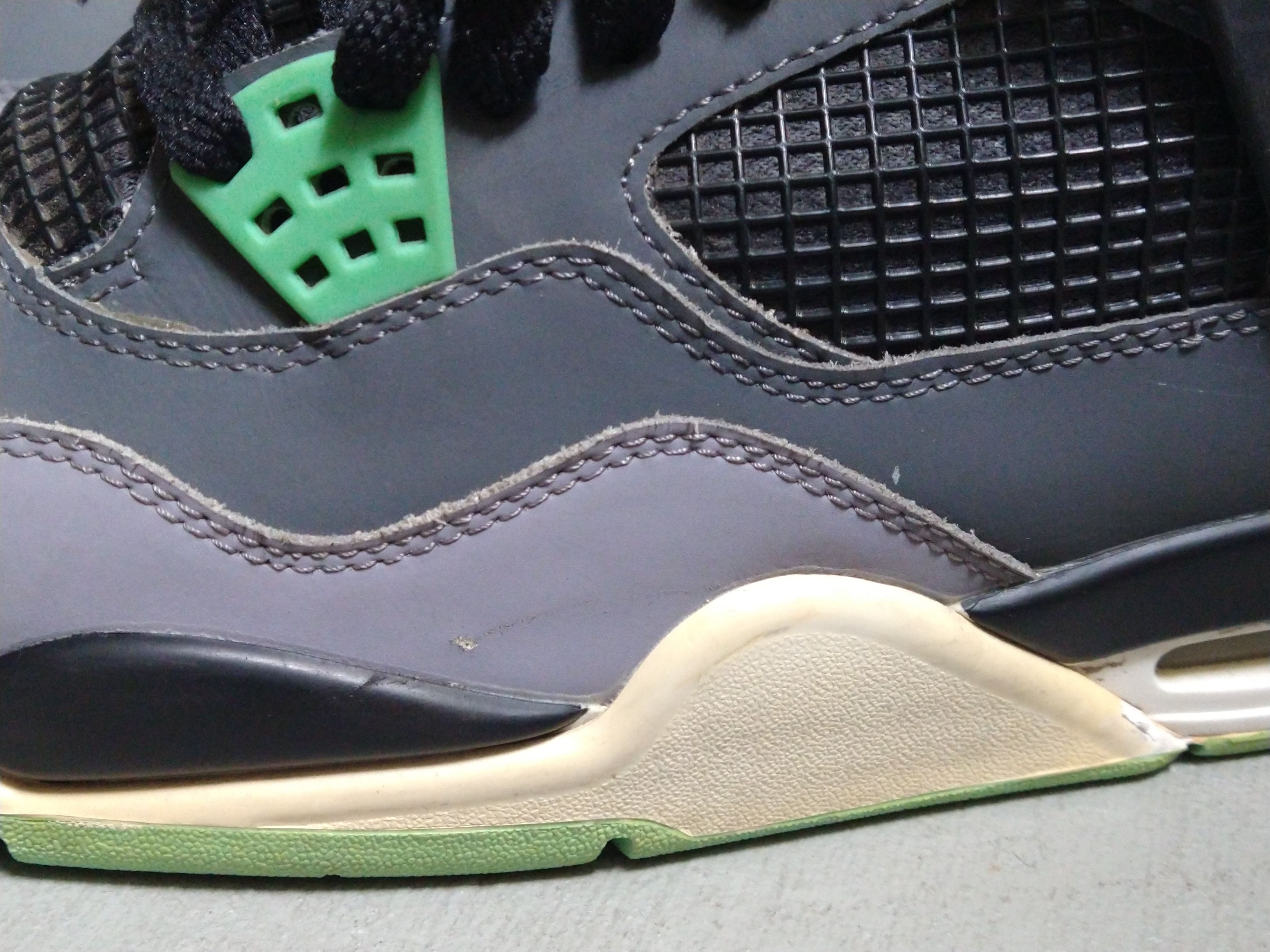 Jordan Brand Nike Air Jordan 4 Retro Glow Green Size 11 Gray 308497-033 Size US 11 / EU 44 - 7 Thumbnail