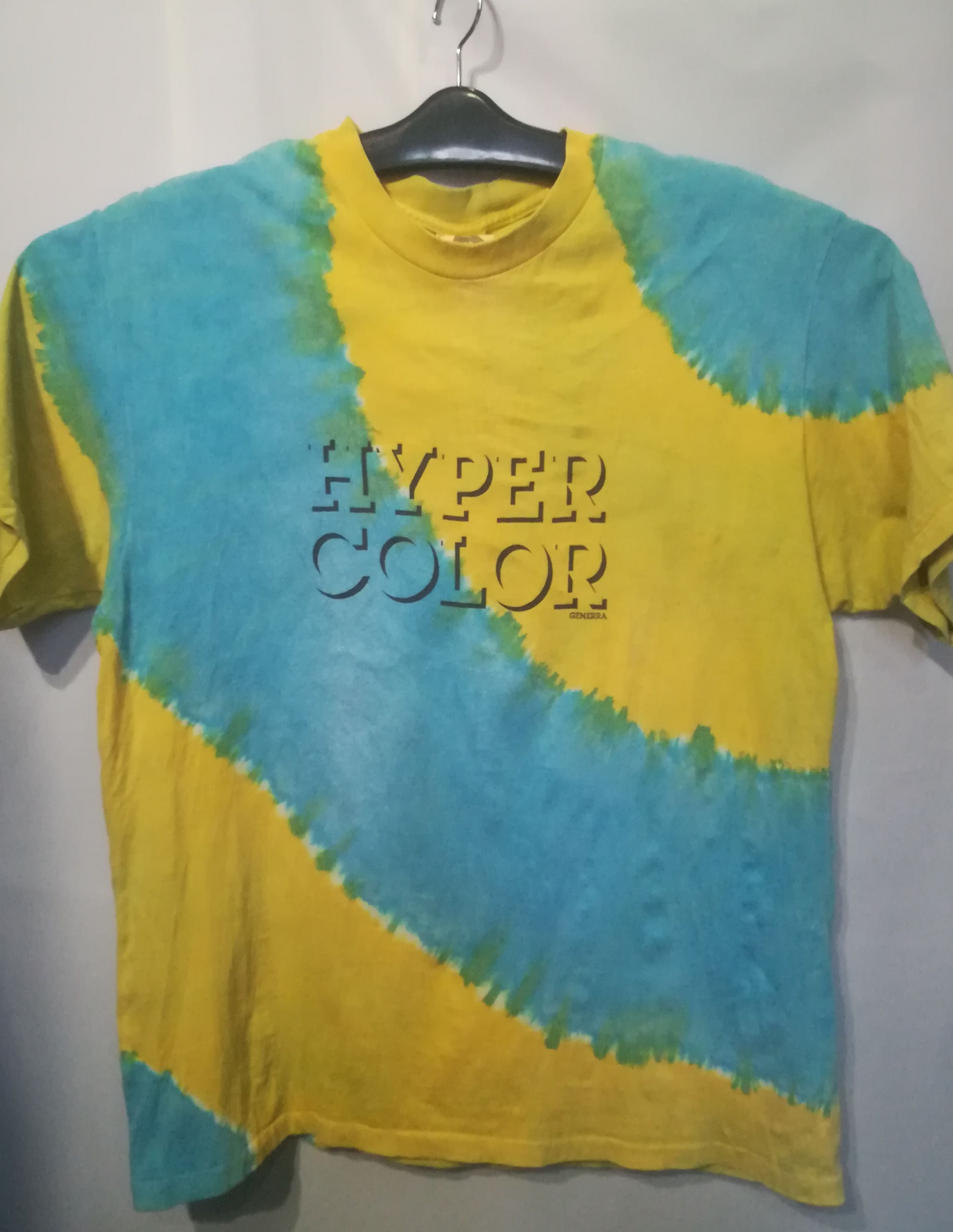 Vintage Rare Generra Hyper Color Tshirt