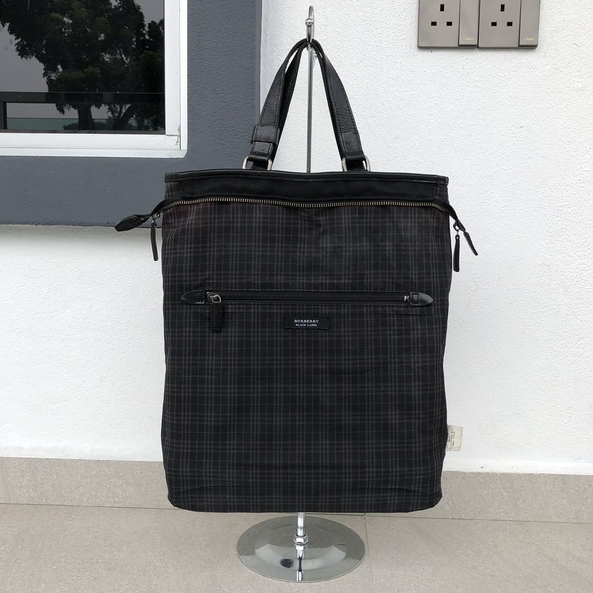 Burberry Burberry Black Labe Mix Leather Tote Bag Size ONE SIZE - 8 Thumbnail