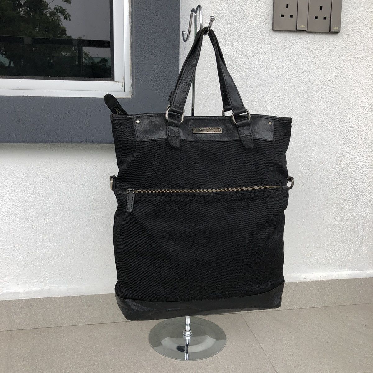Burberry Burberry Black Labe Mix Leather Tote Bag Size ONE SIZE - 3 Thumbnail