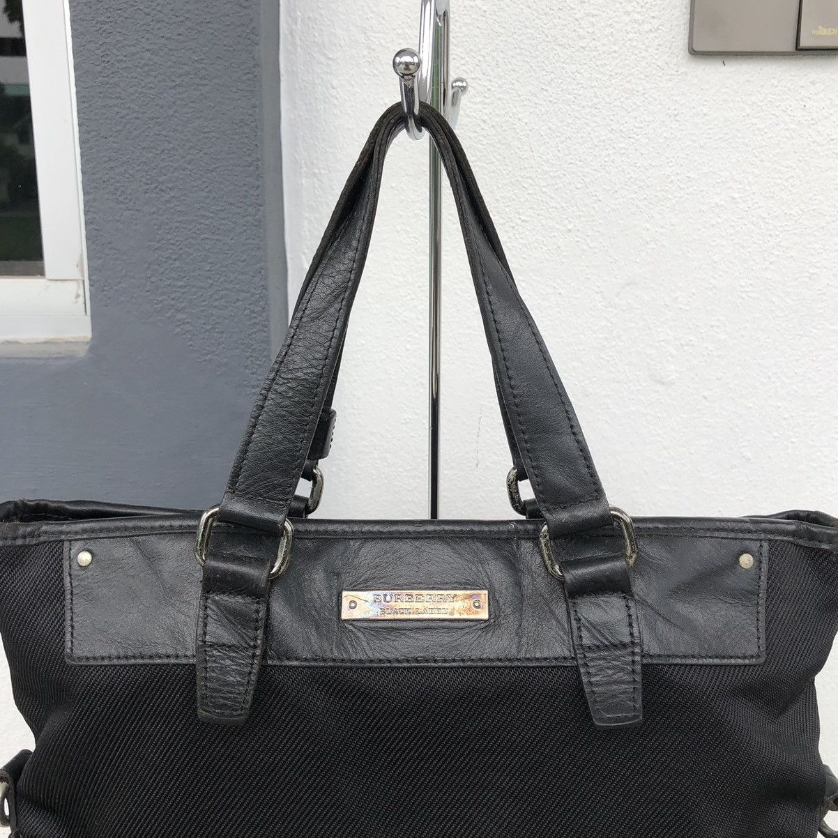 Burberry Burberry Black Labe Mix Leather Tote Bag Size ONE SIZE - 17 Thumbnail