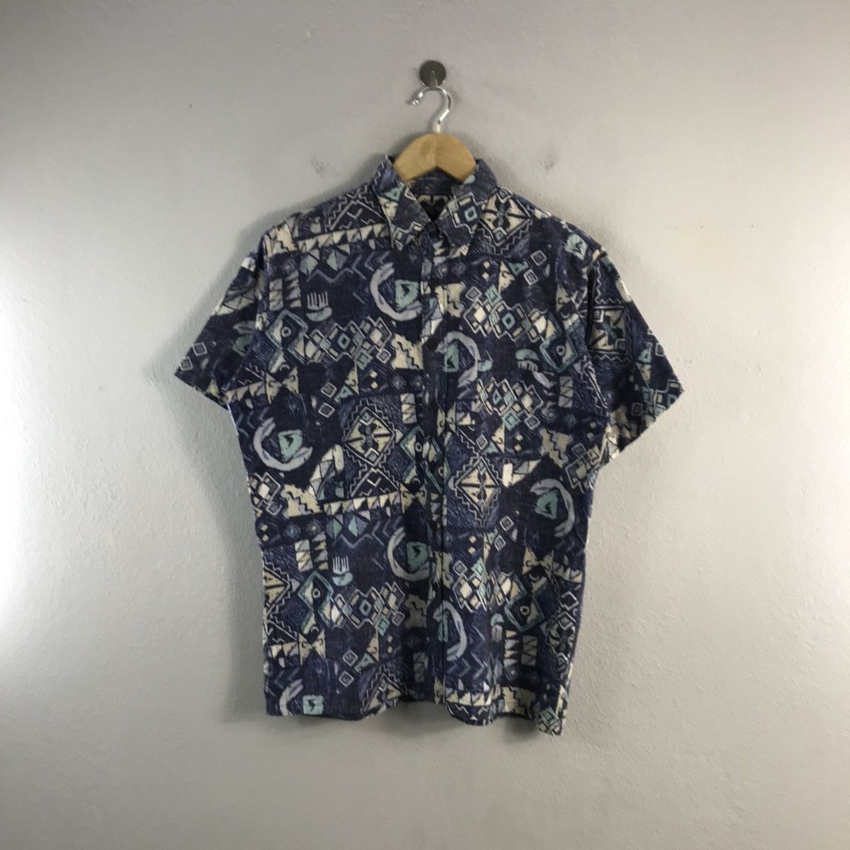 Vintage Weeds Aloha Hawaiian Art design buttondown shirt