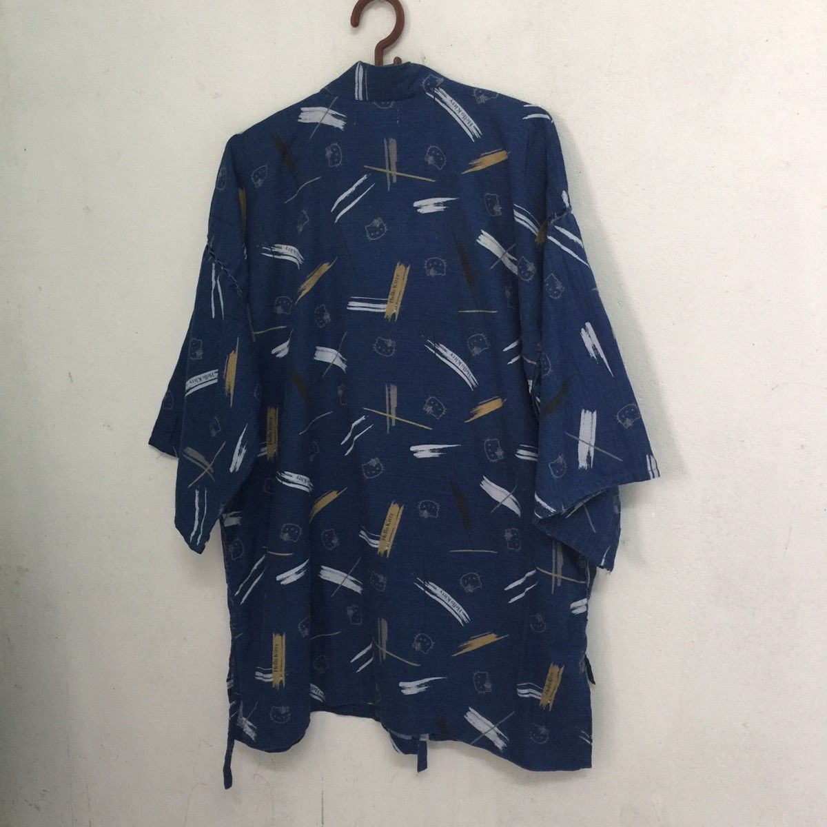 Anime Hello kitty full print kimono Size US L / EU 52-54 / 3 - 6 Thumbnail