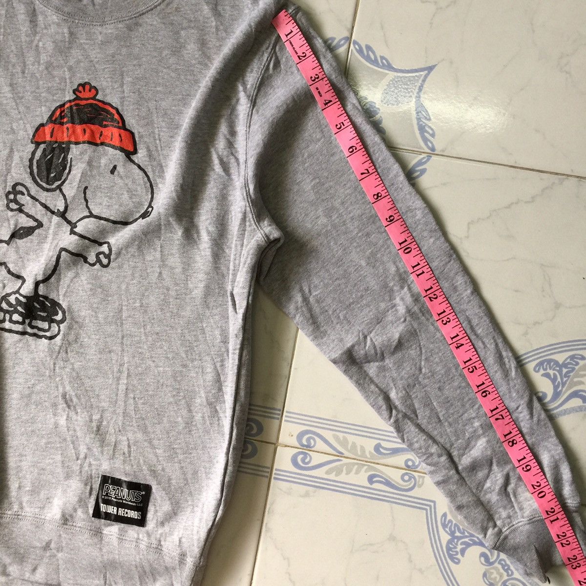 Cartoon Network Tower Record Snoopy Peanuts sweatshirt Printed in Japan Size US M / EU 48-50 / 2 - 5 Thumbnail