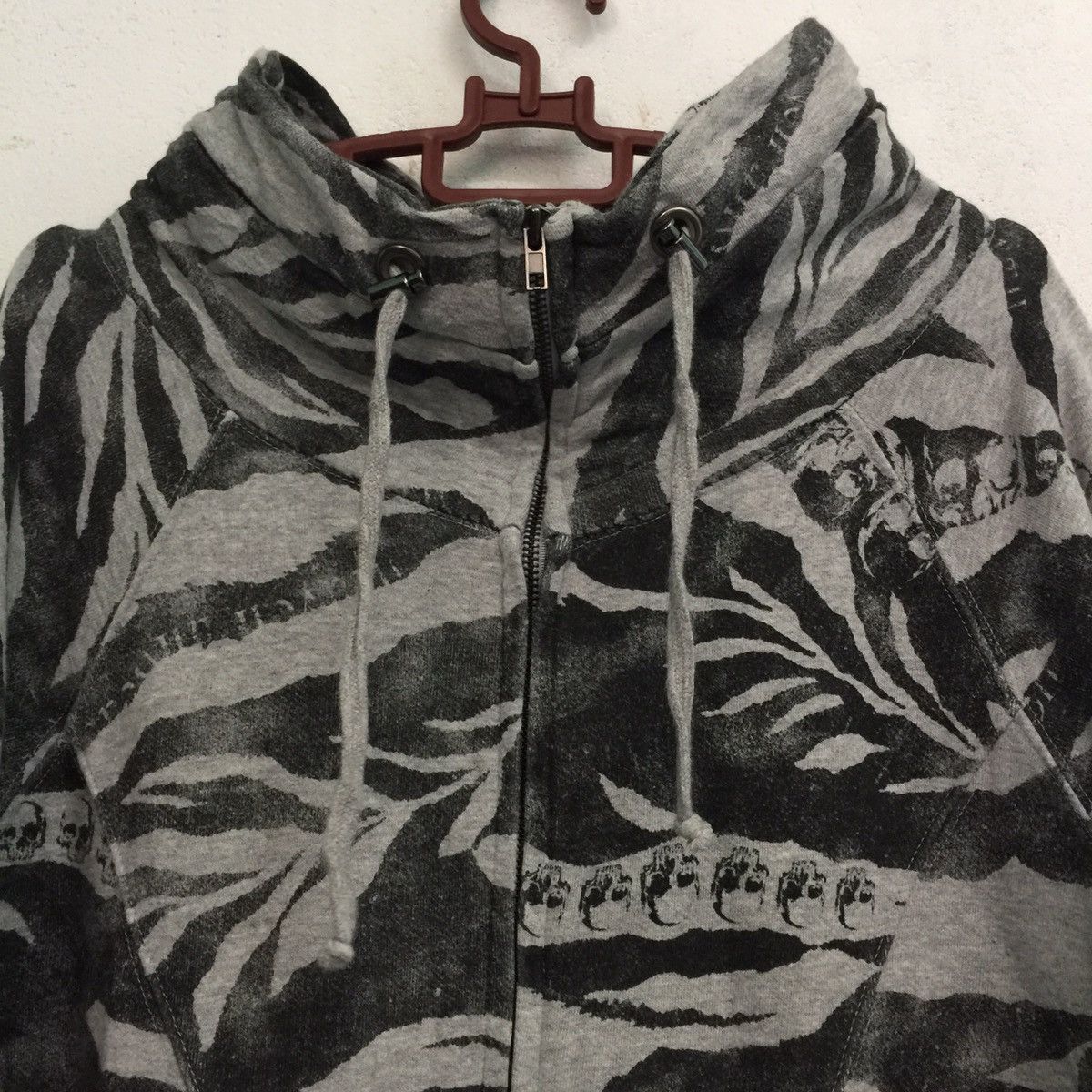 Japanese Brand Rare design skulls heaven and earth sweater zipper Size US M / EU 48-50 / 2 - 4 Thumbnail