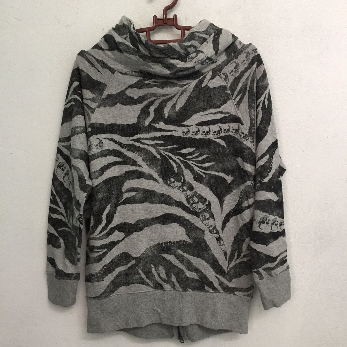 Japanese Brand Rare design skulls heaven and earth sweater zipper Size US M / EU 48-50 / 2 - 6 Thumbnail